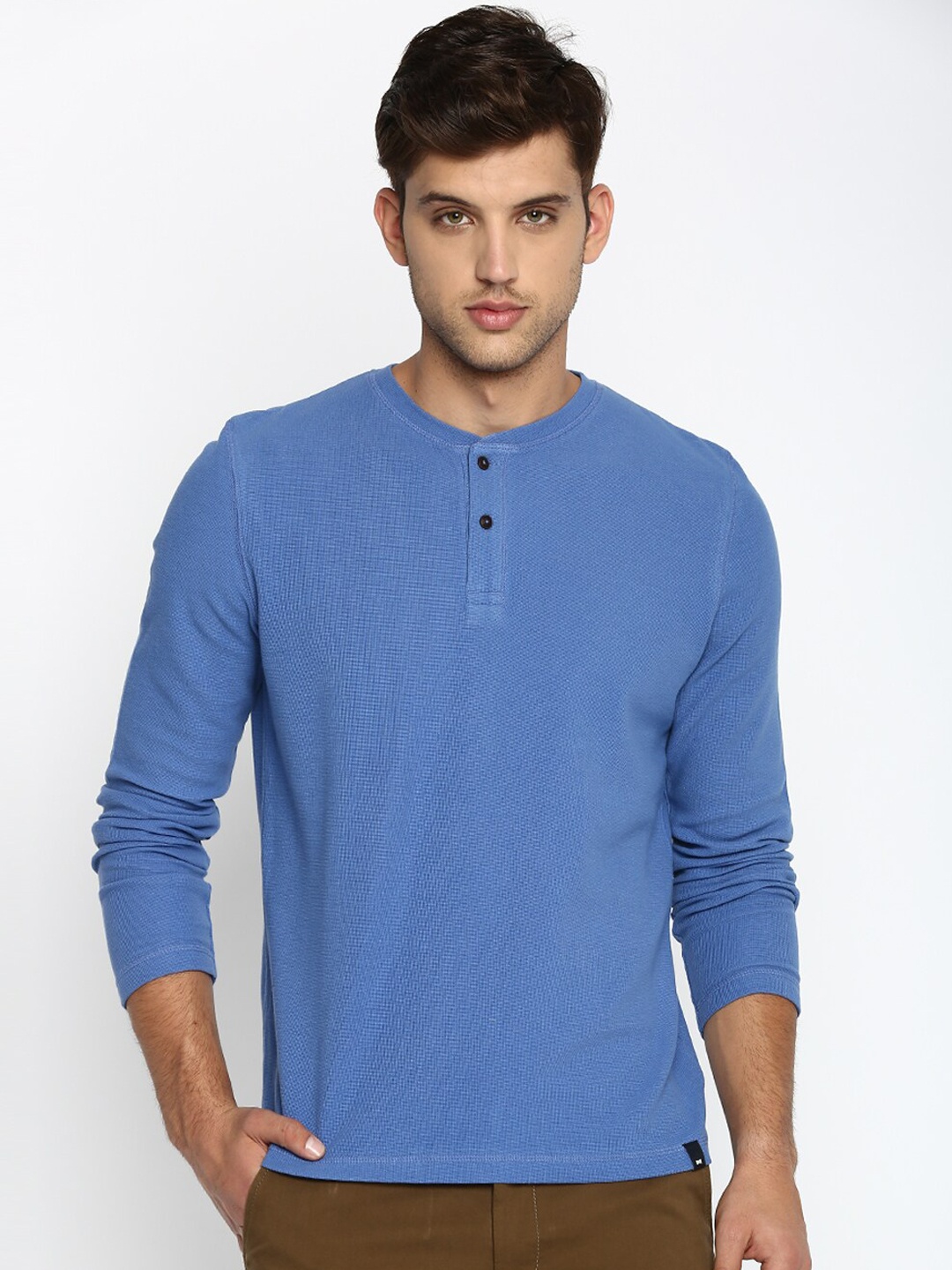 

Basics Men Blue Solid Henley Neck T-shirt