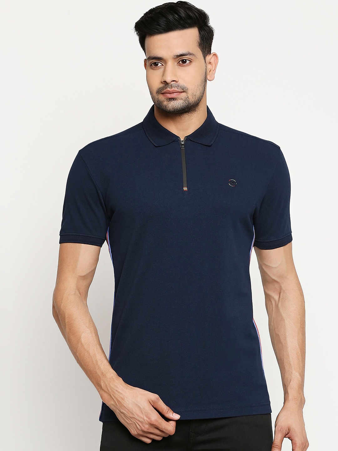 

Mufti Men Navy Blue Solid T-shirt