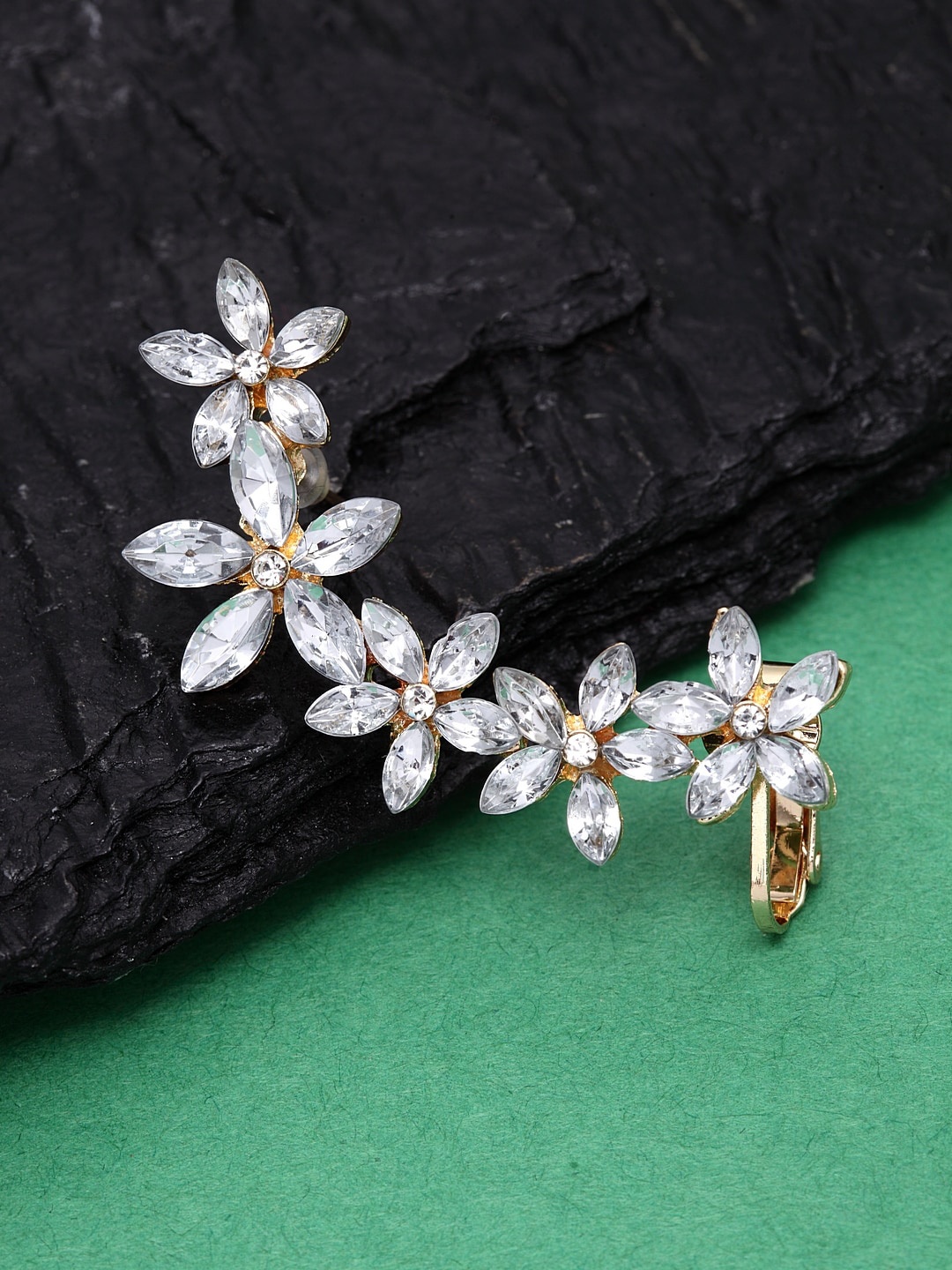 

Ferosh Gold-Toned Contemporary Ear Cuff