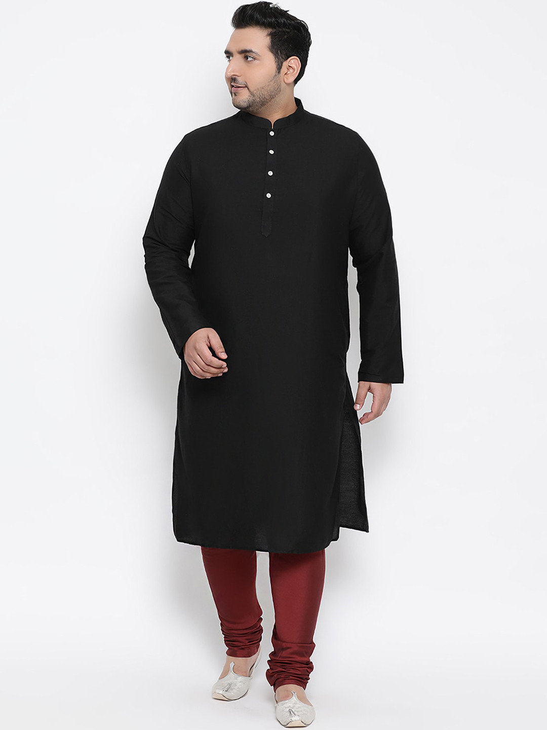 

KISAH PLUS Men Black & Maroon Solid Kurta with Churidar