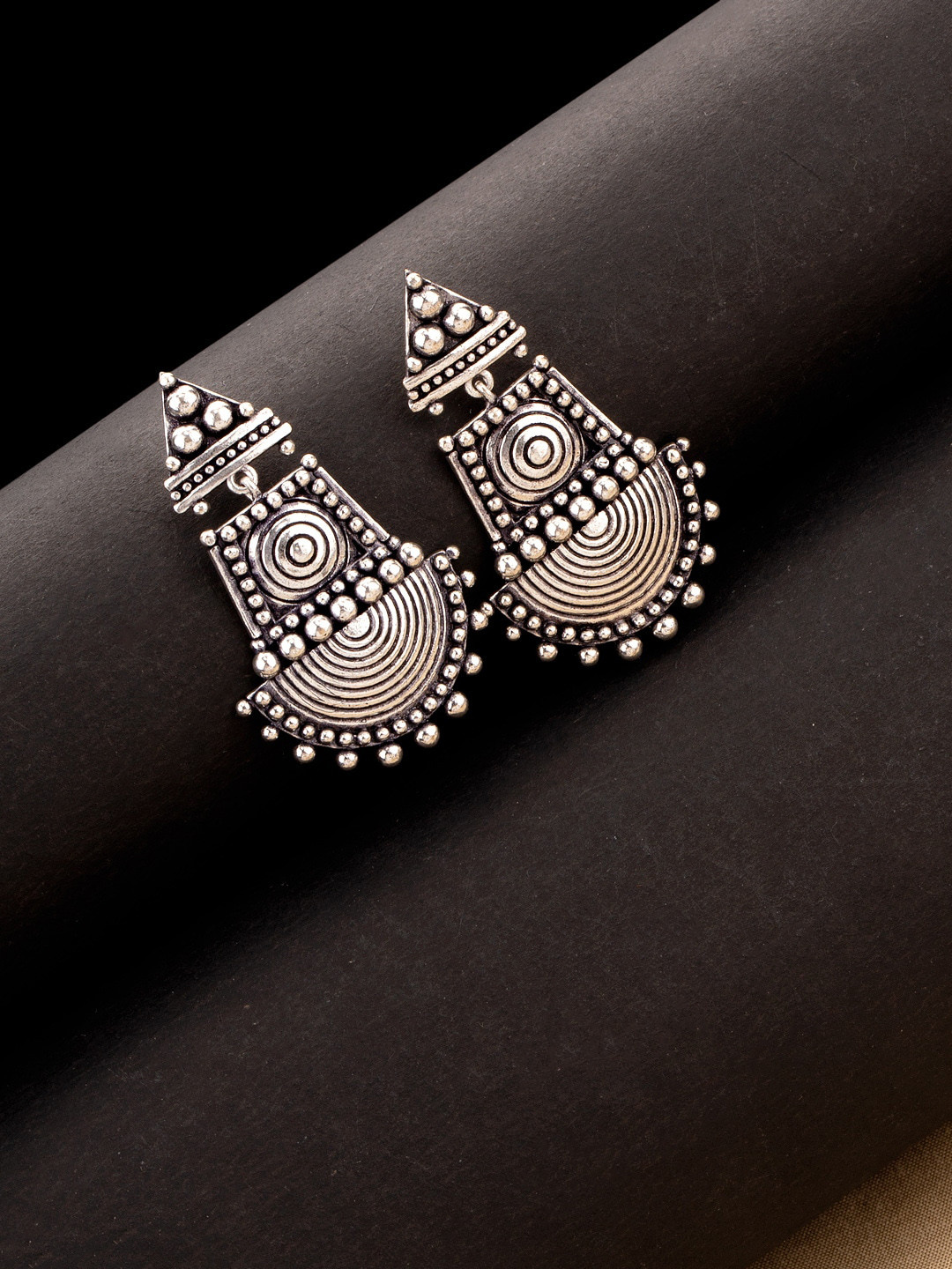 

Voylla Silver-Plated Oxidised Contemporary Studs