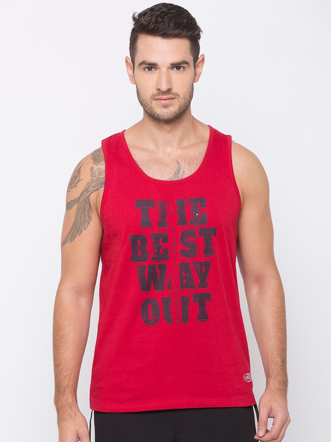 

SPYKAR Men Red Printed Scoop Neck T-shirt