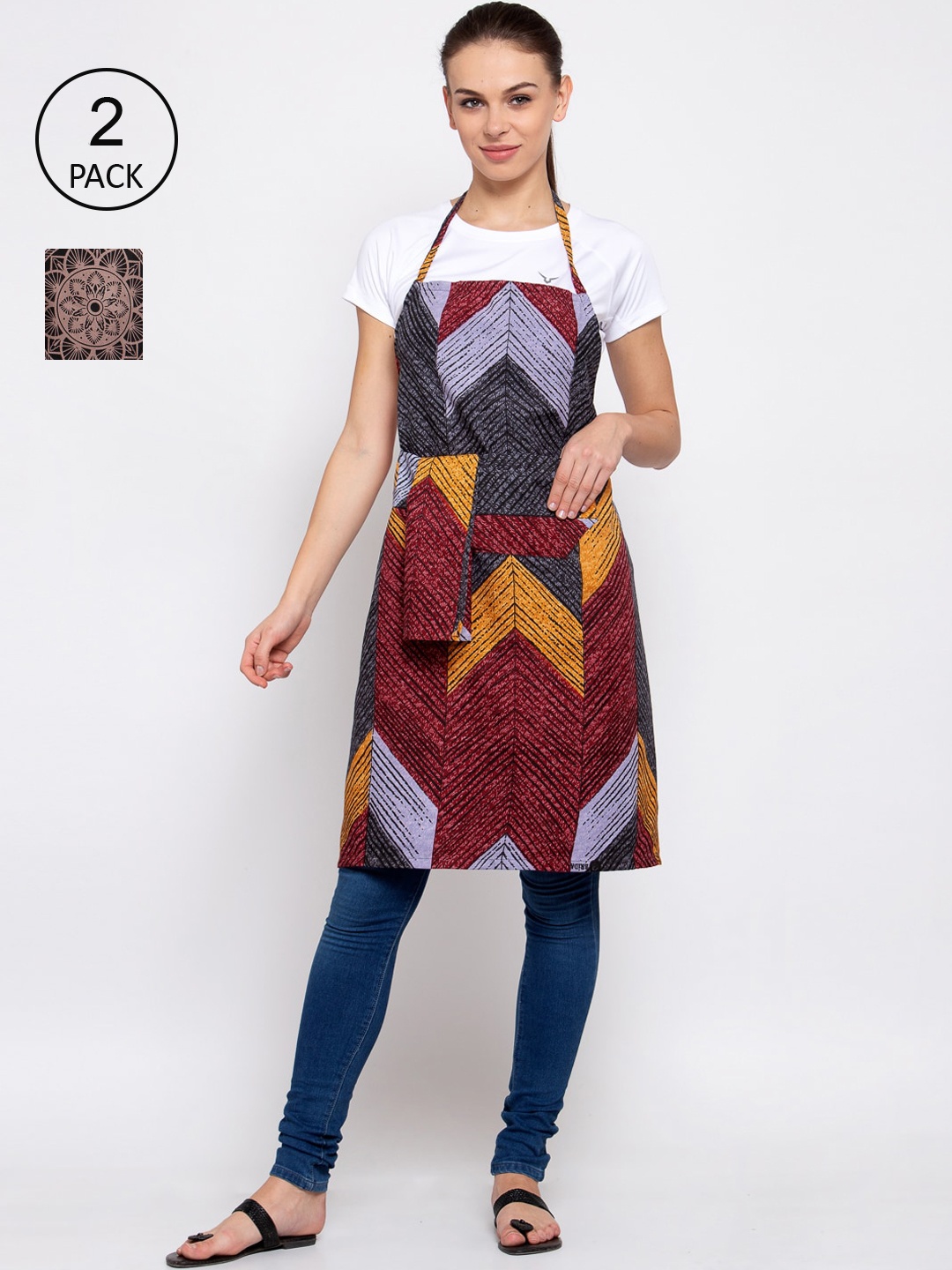 

KLOTTHE Pack Of 2 Printed 210 TC Cotton Aprons, Brown