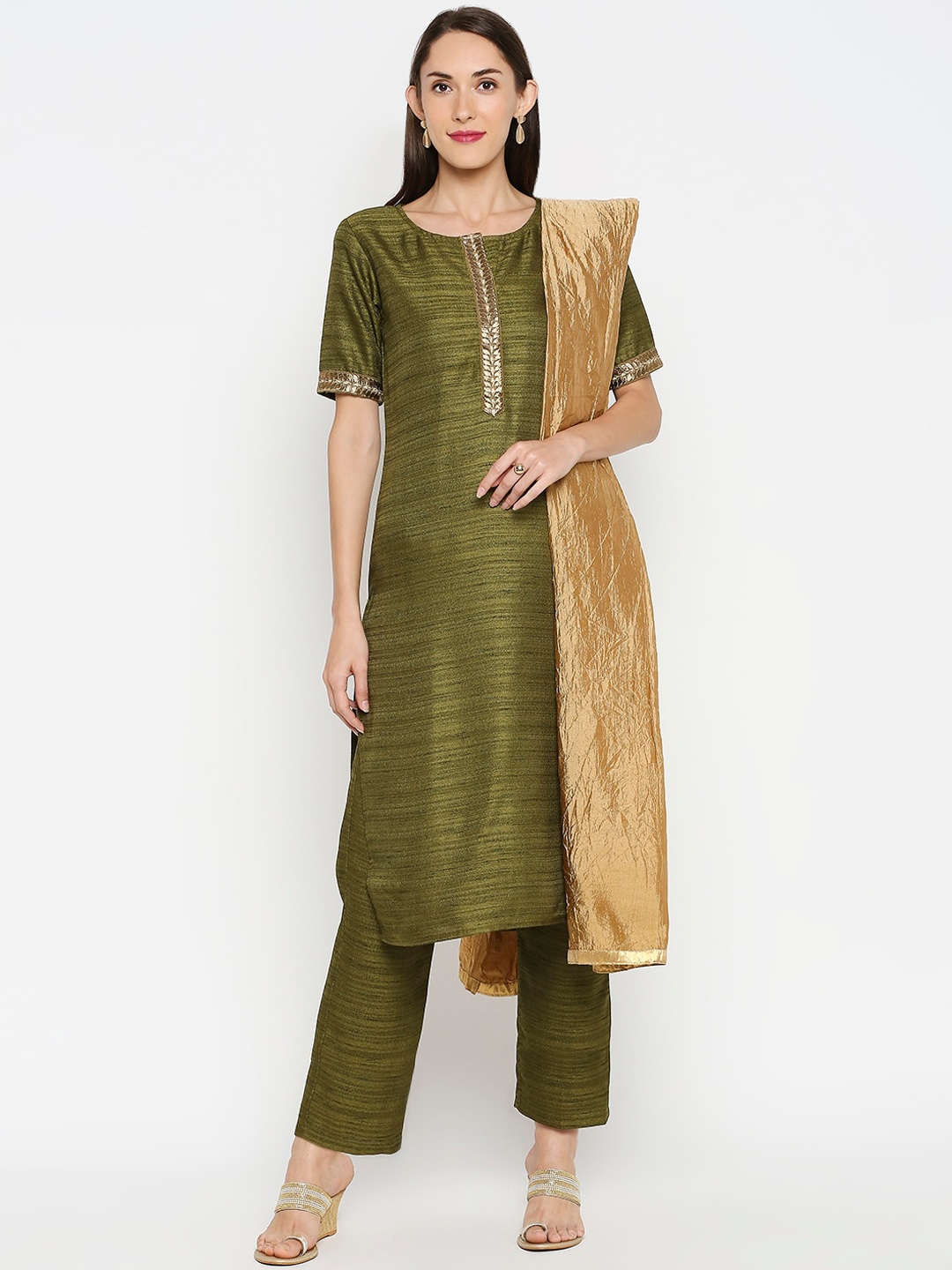 

Desi Weavess Women Green & Gold-Toned Self Design Kurta with Trousers & Dupatta