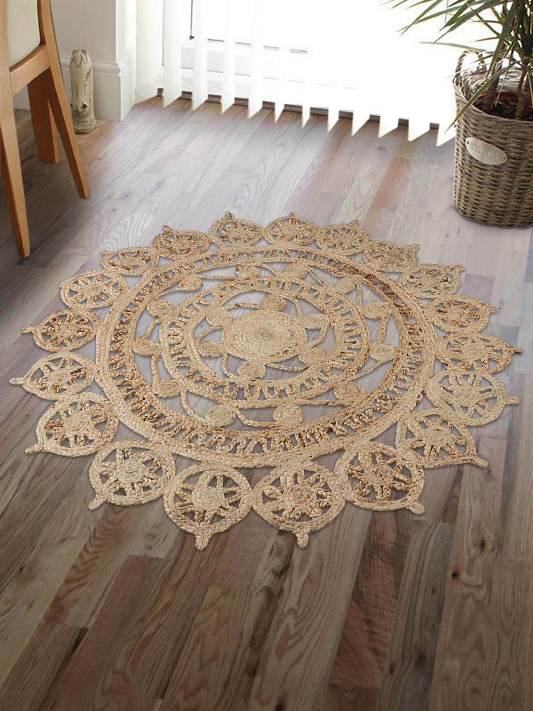 

HomeStorie Beige Natural Jute Sustainable Round Floor Carpet