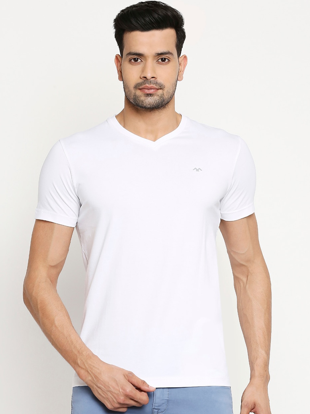 

Mufti Men White Solid V-Neck T-shirt