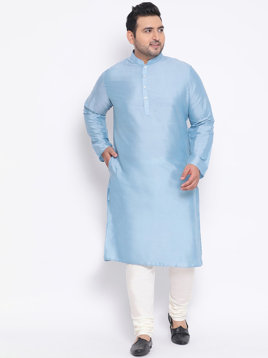 

KISAH PLUS Men Blue & White Solid Kurta with Churidar