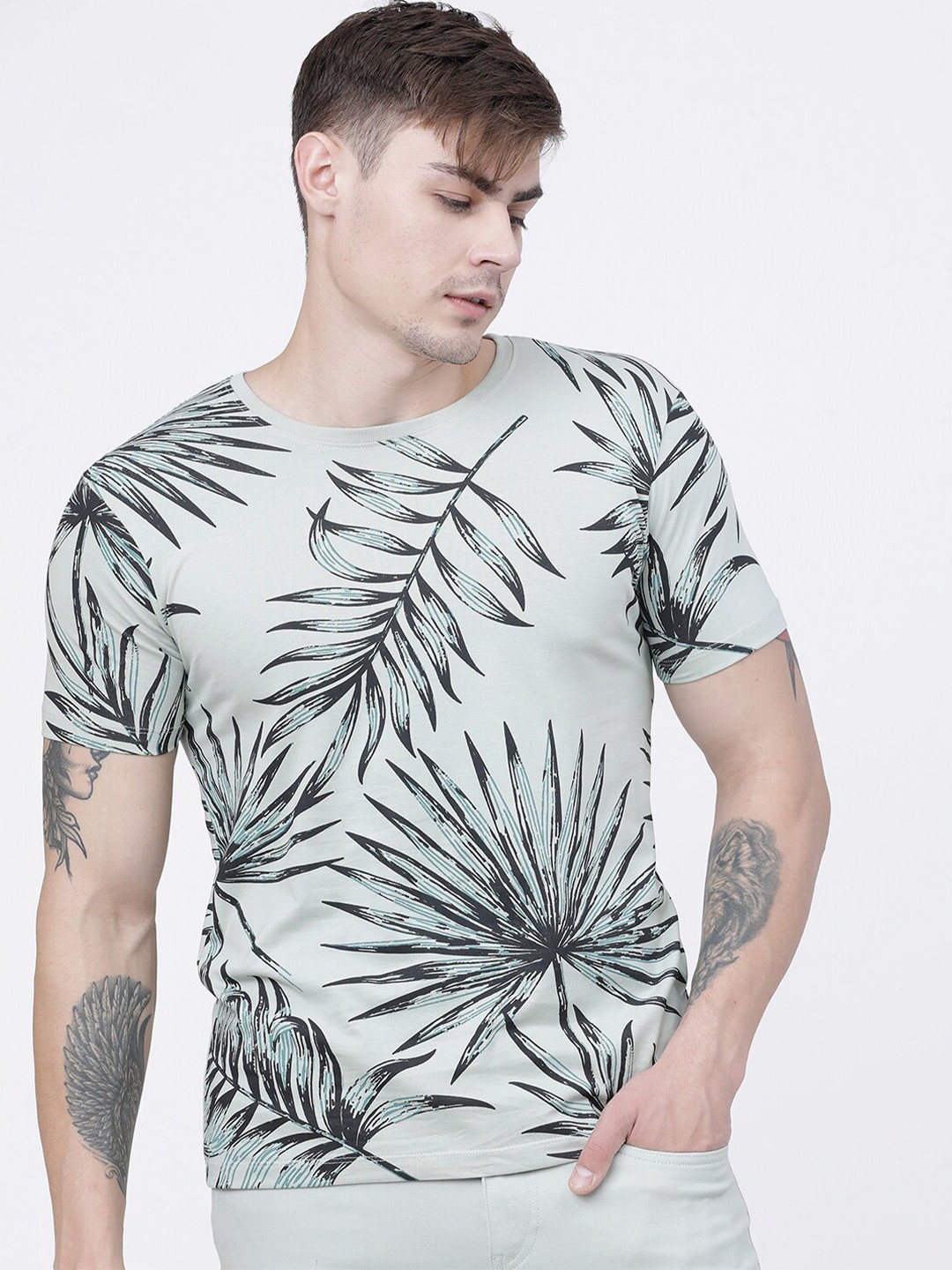 

HIGHLANDER Men Green Printed Round Neck Cotton T-shirt