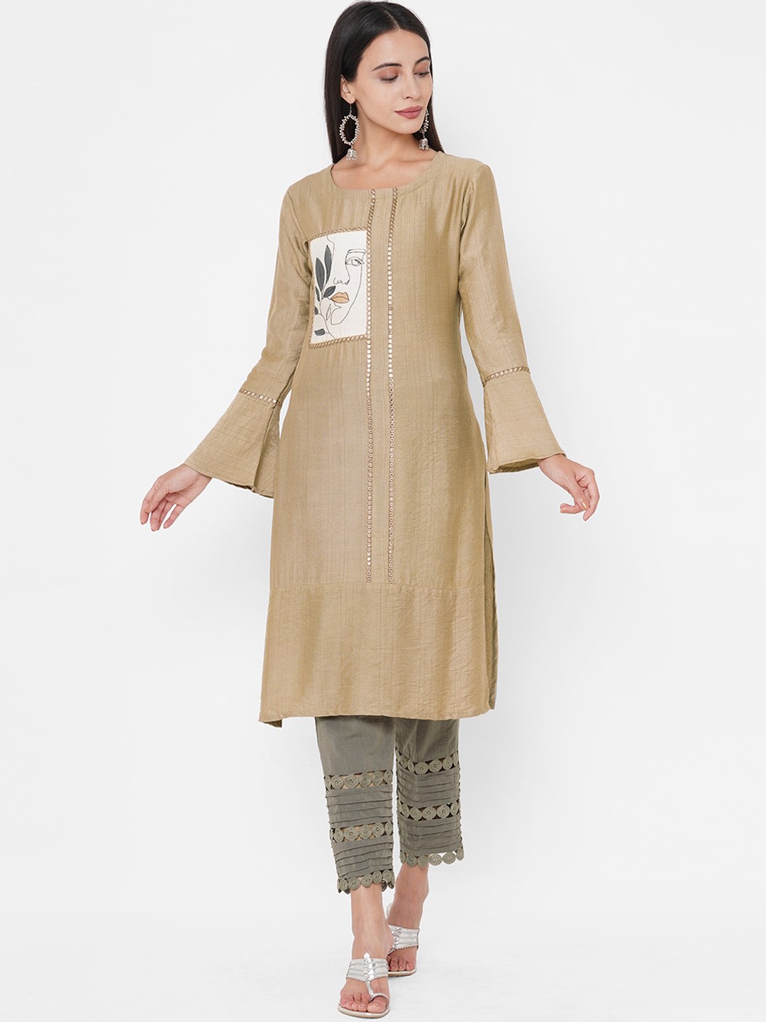 

FASHOR Women Beige Ethnic Motifs Printed Flared Sleeves Mirror Work Kurta