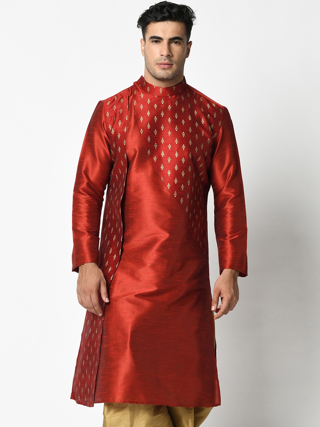 

DEYANN Men Red and Golden Foil Print Kurta