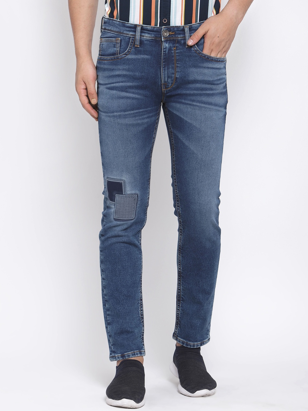 

Pepe Jeans Men Blue Tapered Fit Low-Rise Mildly Distressed Heavy Fade Stretchable Jeans