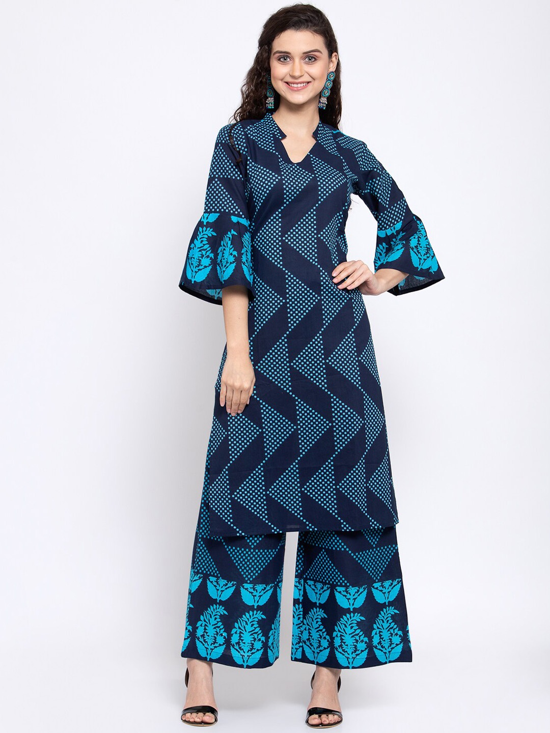 Indibelle Women Blue Geometric Printed Bell Sleeves Kurta