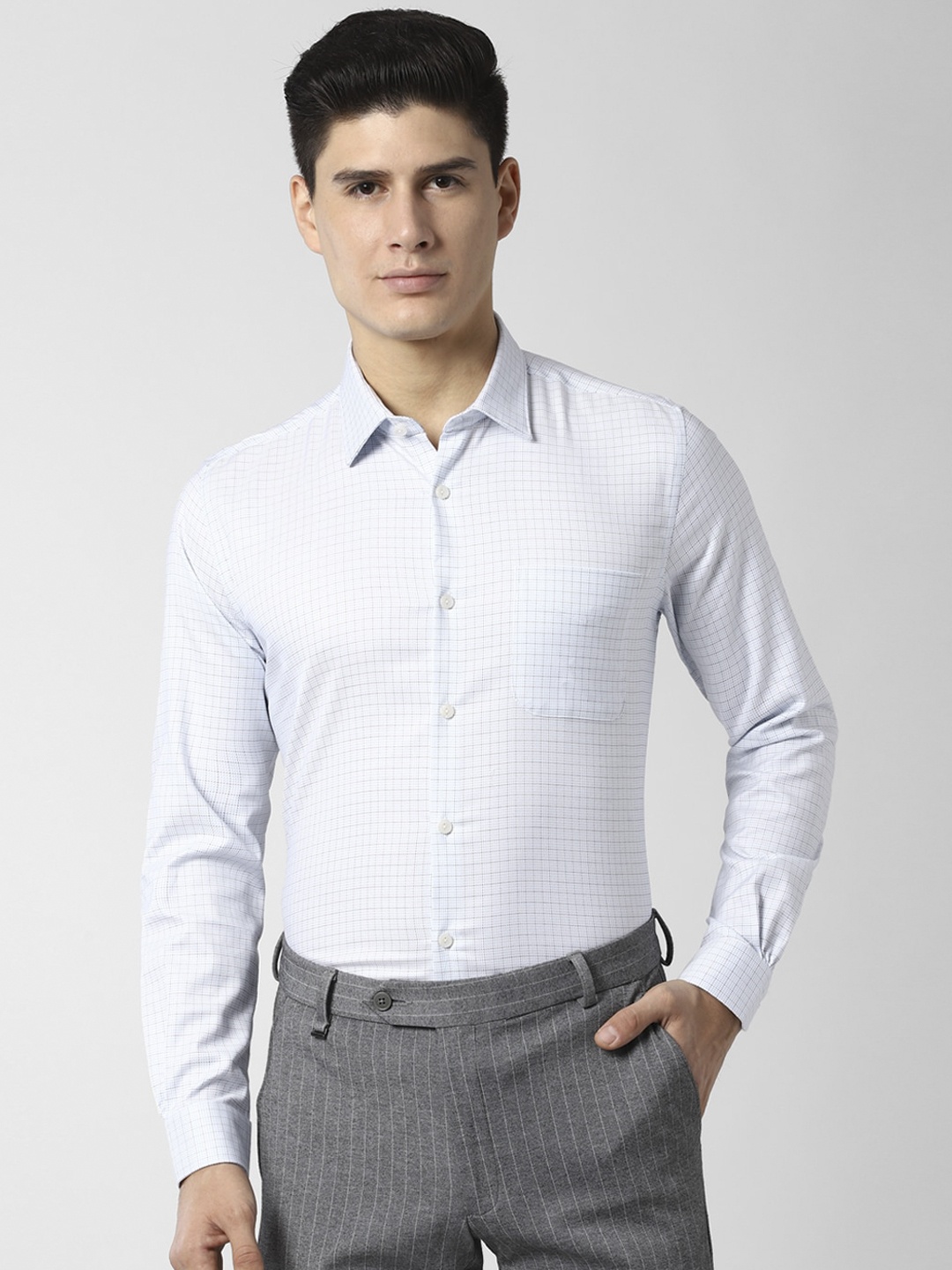 

Peter England Elite Men White & Black Pure Cotton Slim Fit Checked Formal Shirt