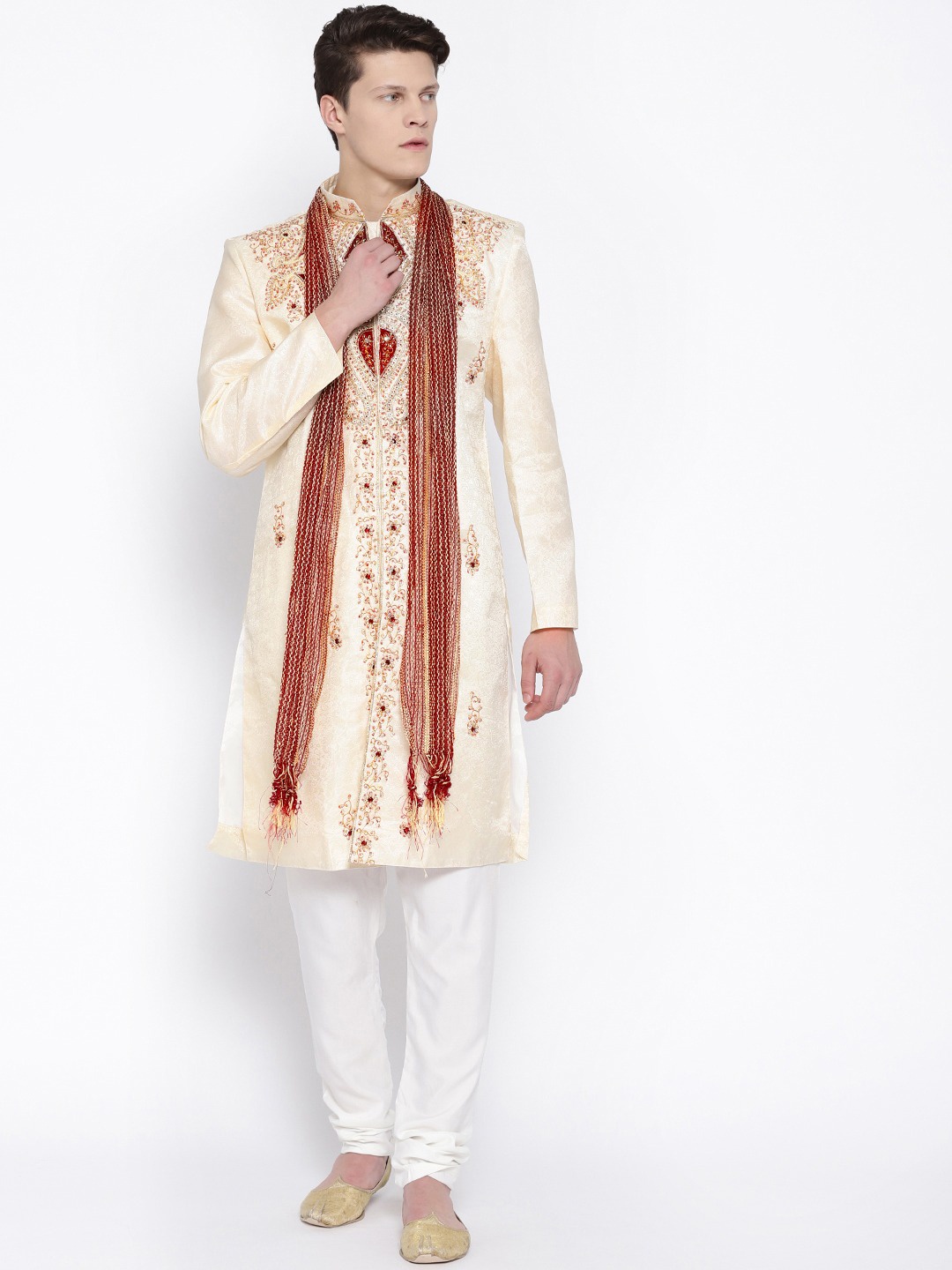 

SG LEMAN Men Beige & White Raw Silk Sherwani Set with Dupatta