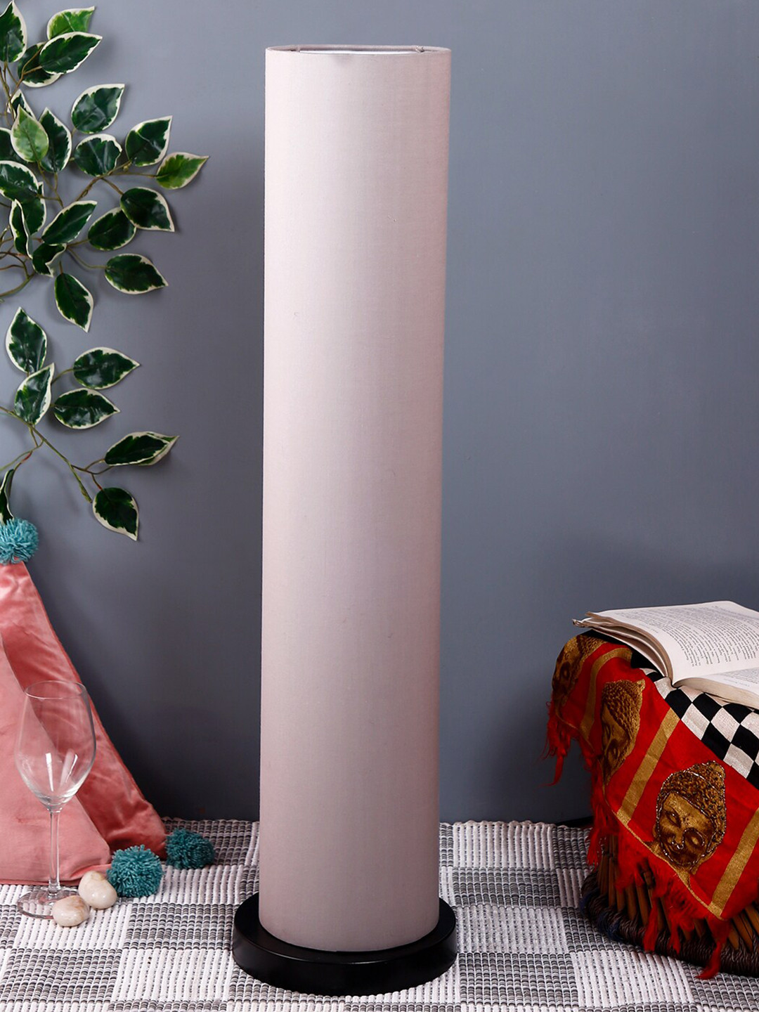 

Devansh Grey & Black Solid Traditional Table Lamp with Shade