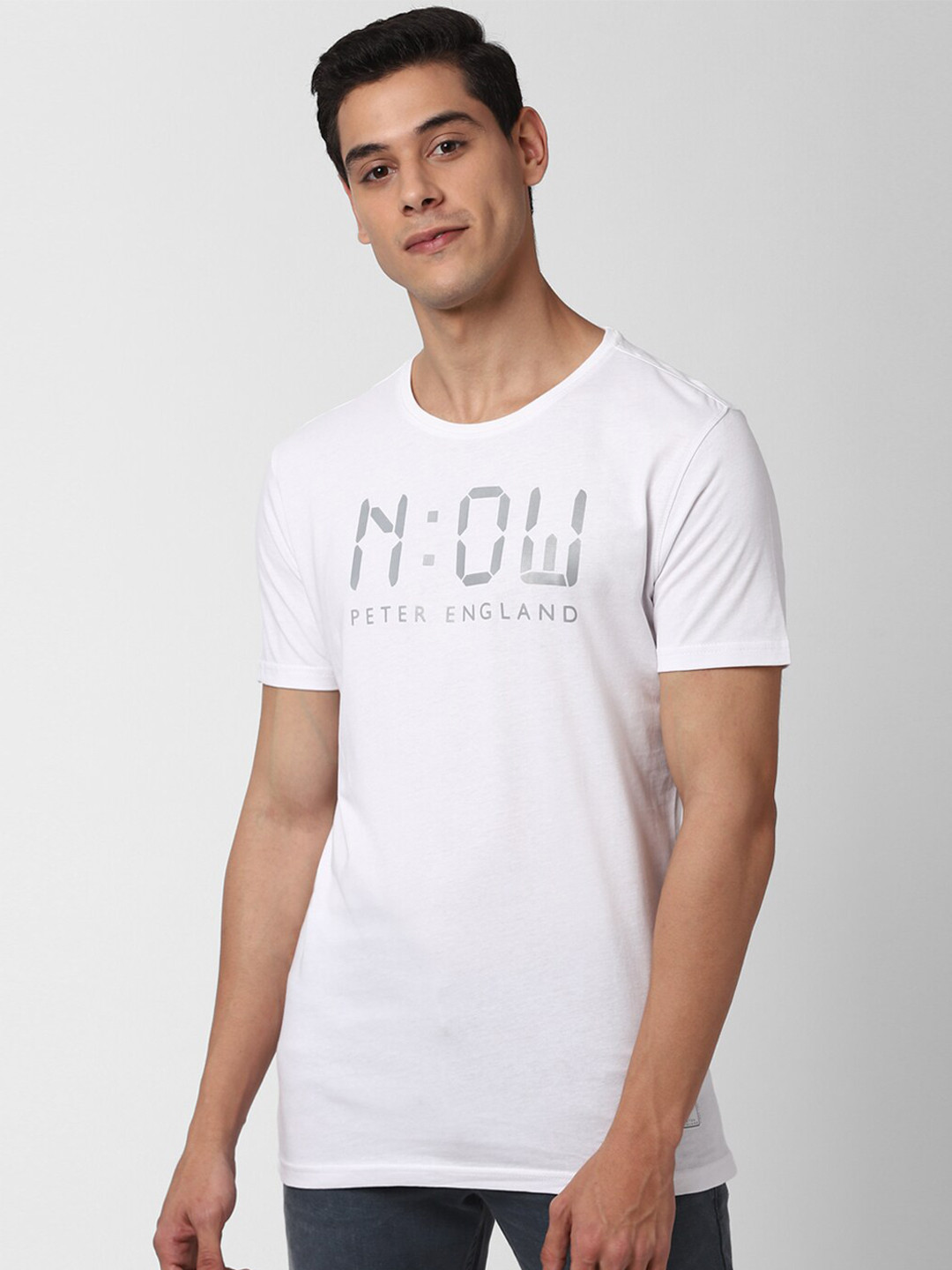 

Peter England Men White & Grey Printed Slim Fit Round Neck T-shirt