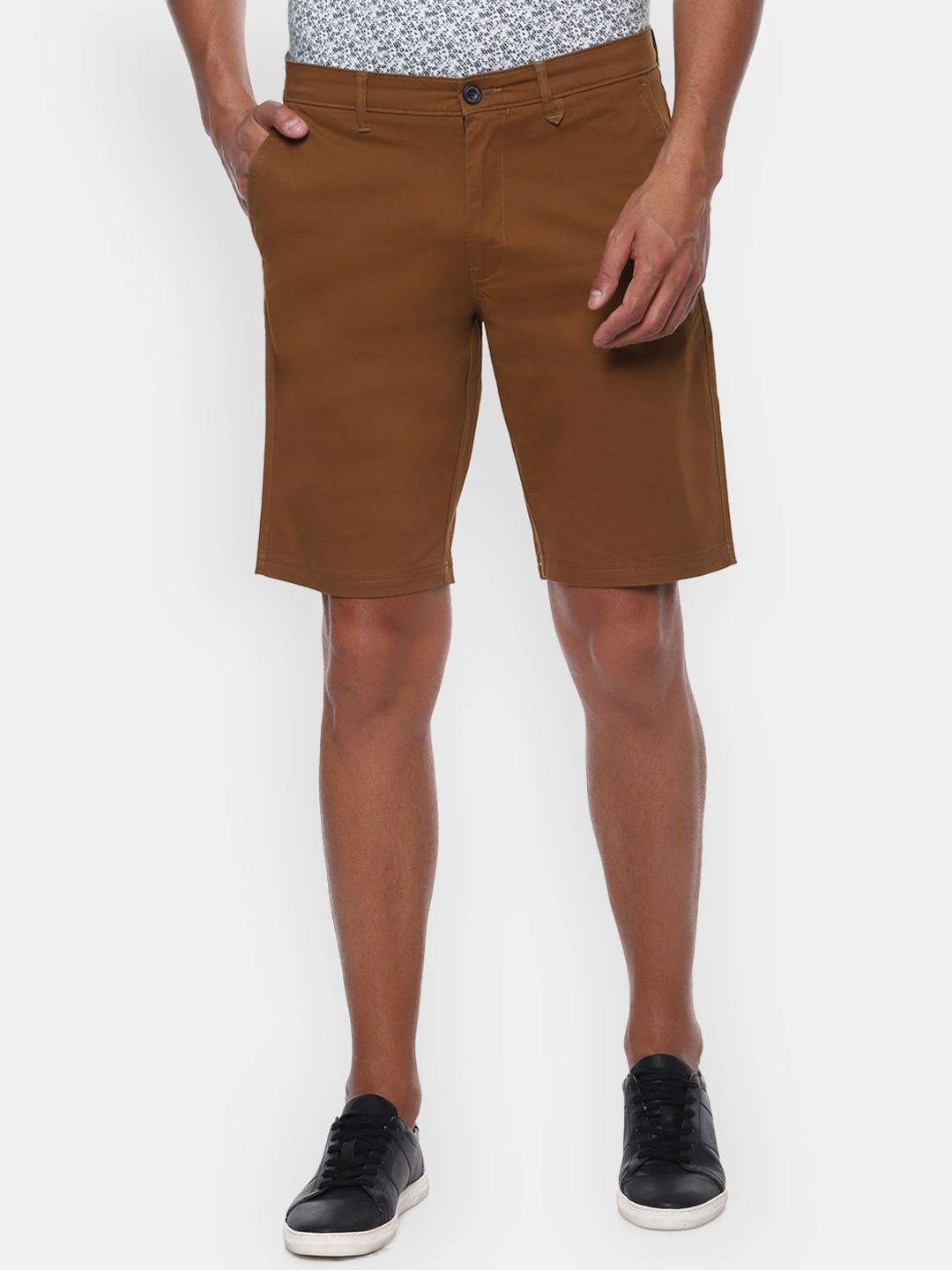 

Van Heusen Sport Men Brown Solid Regular Fit Pure Cotton Regular Shorts
