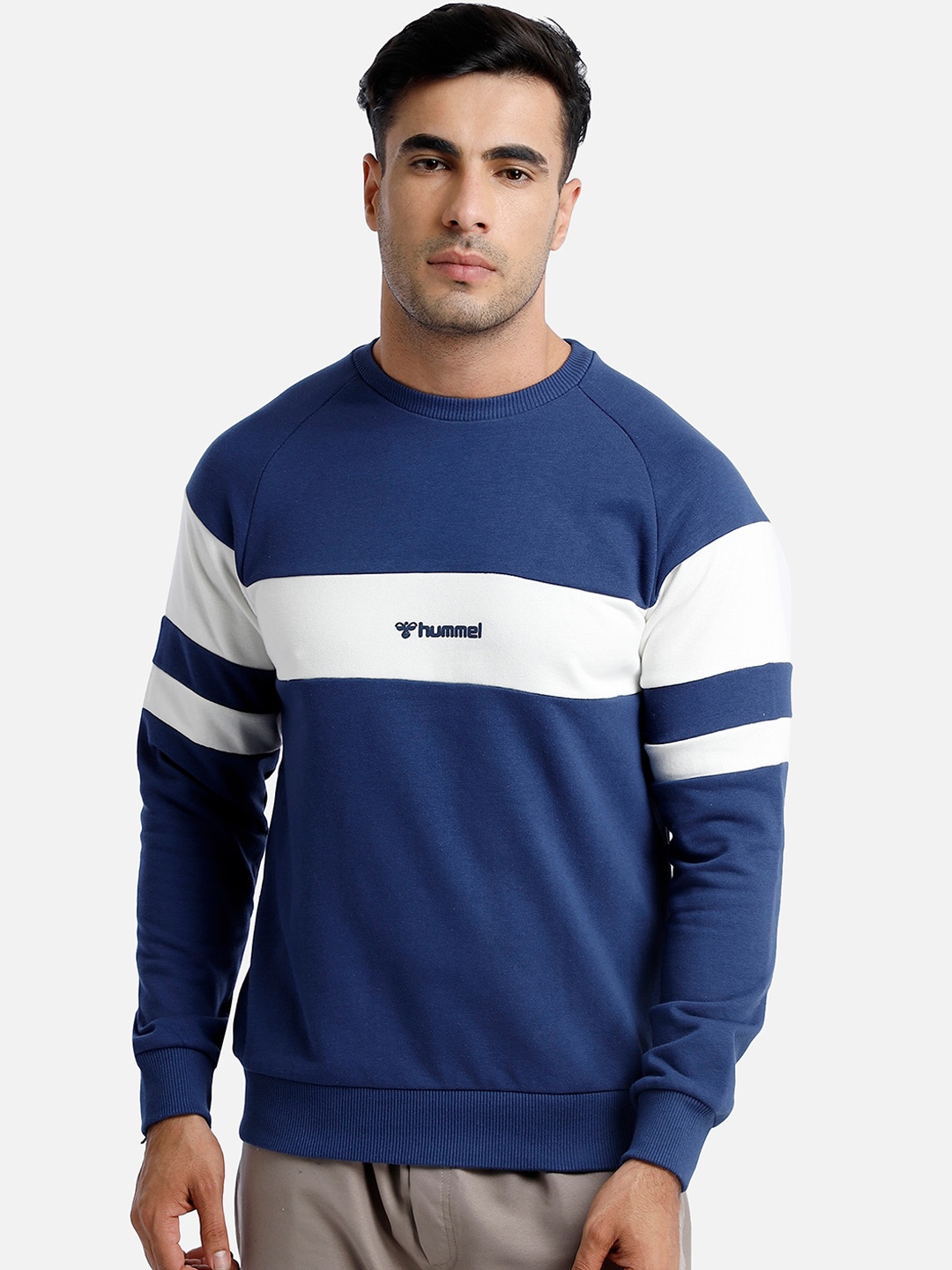 

hummel Men Blue & White Colourblocked Sweatshirt