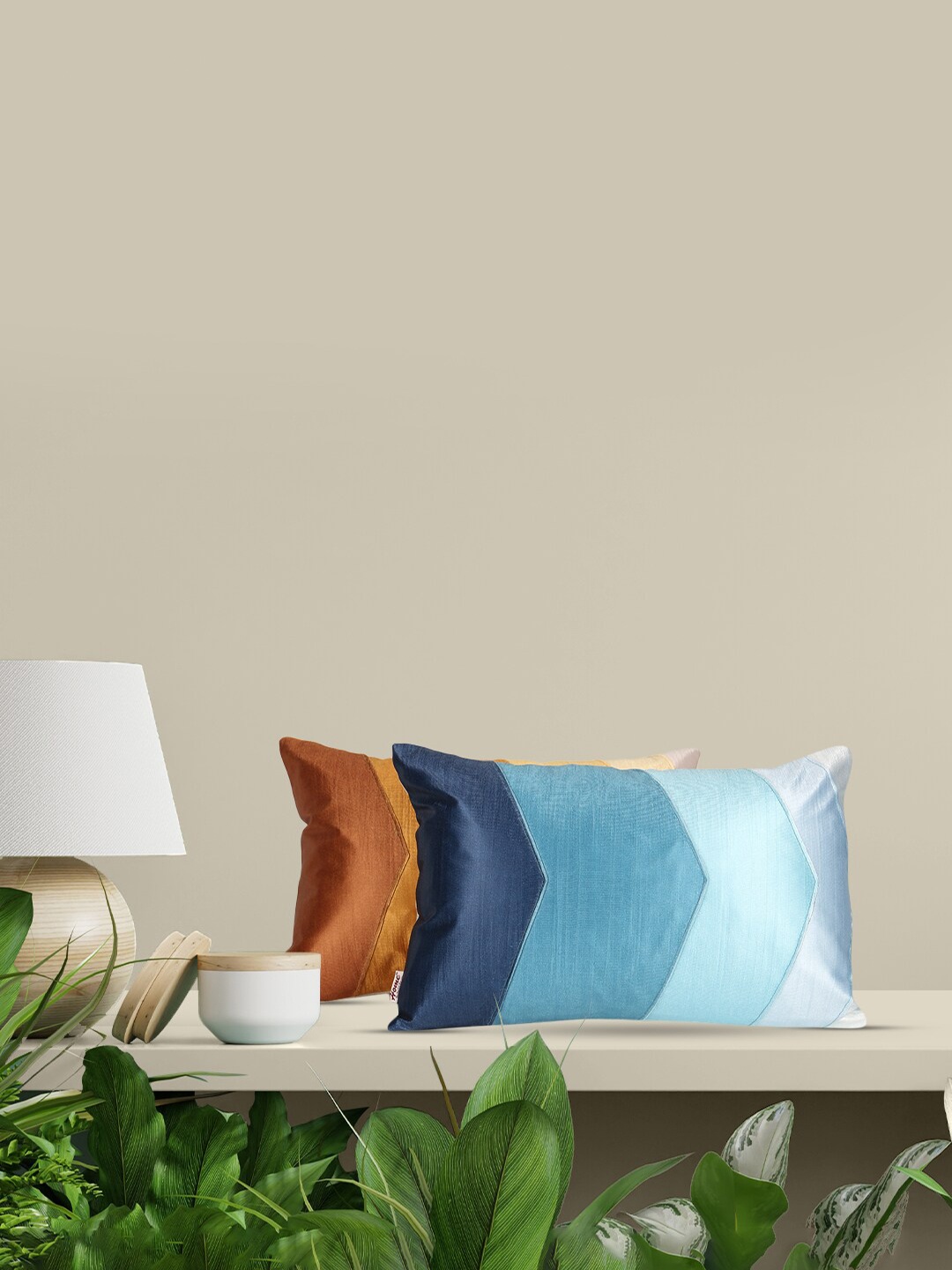 

Home Multicoloured Set of 2 Colourblocked Rectangle Cushion Covers, Multi