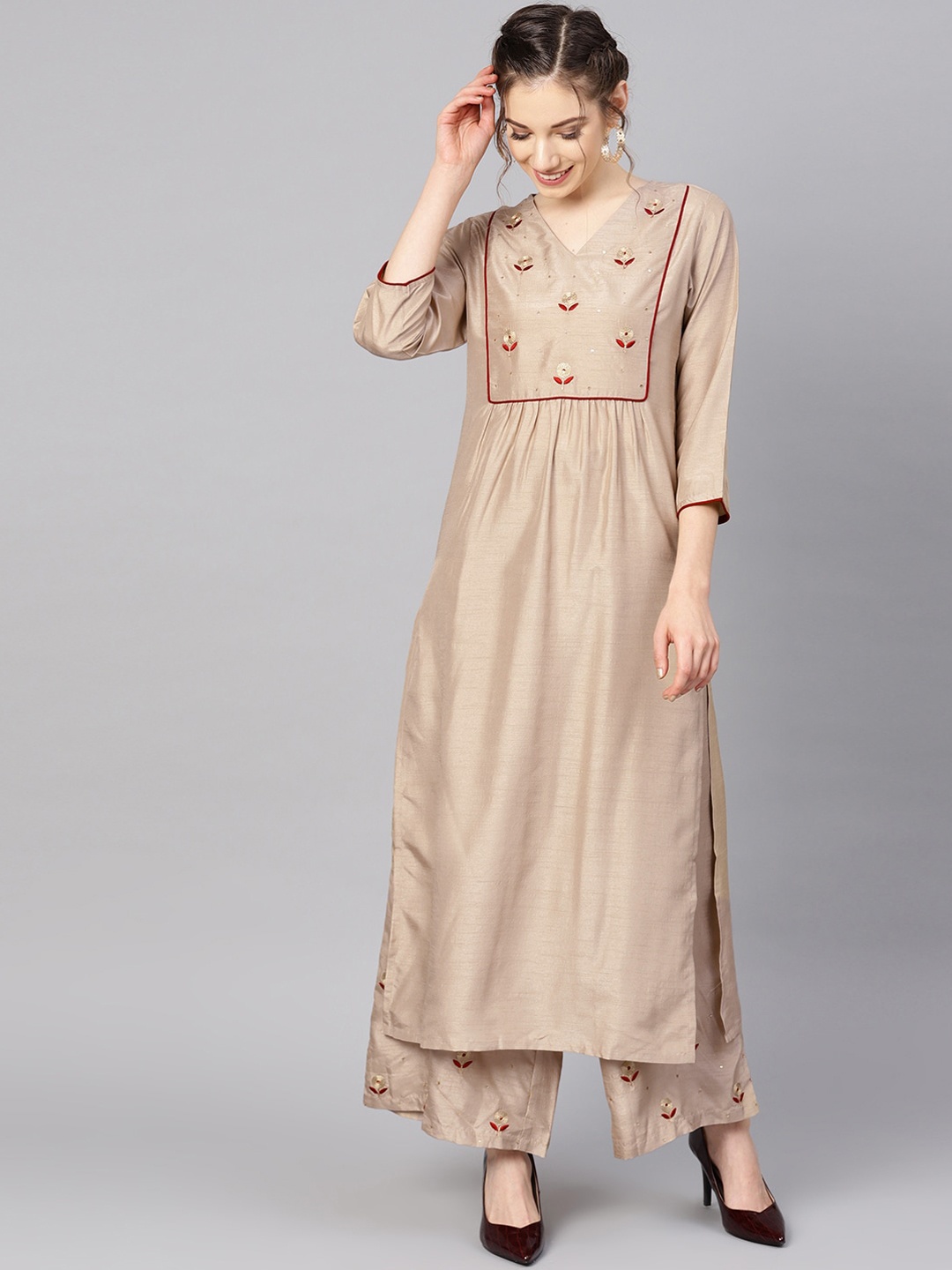 

Varanga Women Beige & Maroon Floral Yoke Design Pleated A-Line Kurta with Palazzos