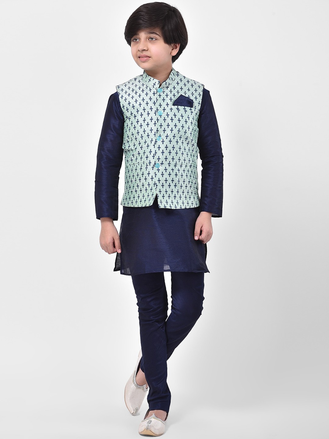 

DEYANN Boys Green & Blue Regular Straight Dupion Silk Kurta & Trousers & Nehru Jacket