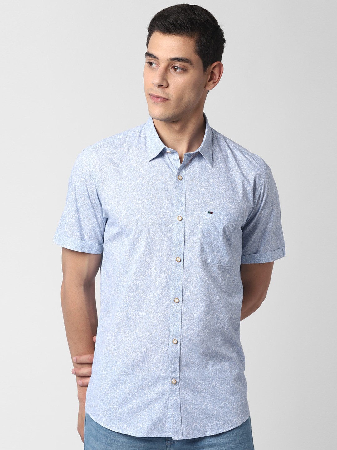 

Peter England Casuals Men Blue & White Slim Fit Printed Cotton Casual Shirt