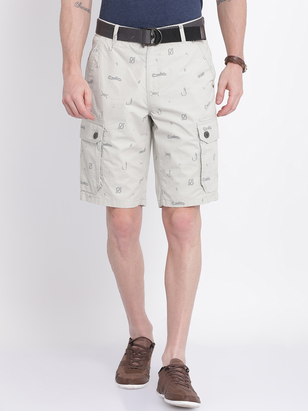 

t-base Men Off-White Printed Regular Fit Cotton Cargo Shorts With Belt