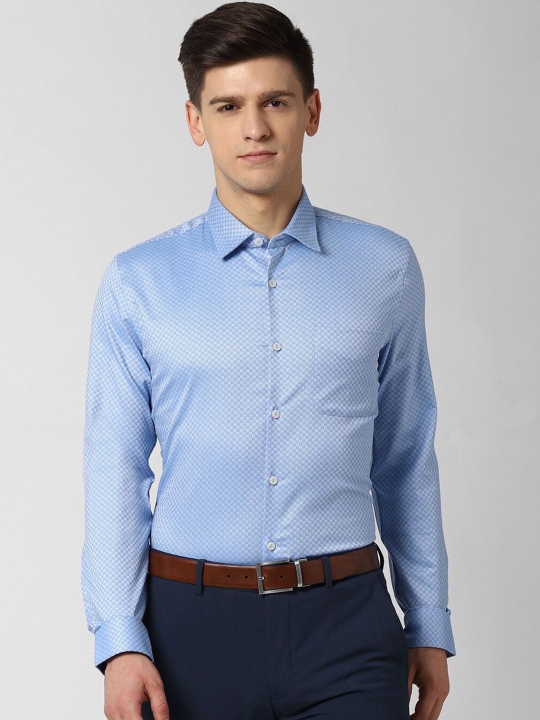 

Peter England Elite Men Blue Pure Cotton Slim Fit Checked Formal Shirt