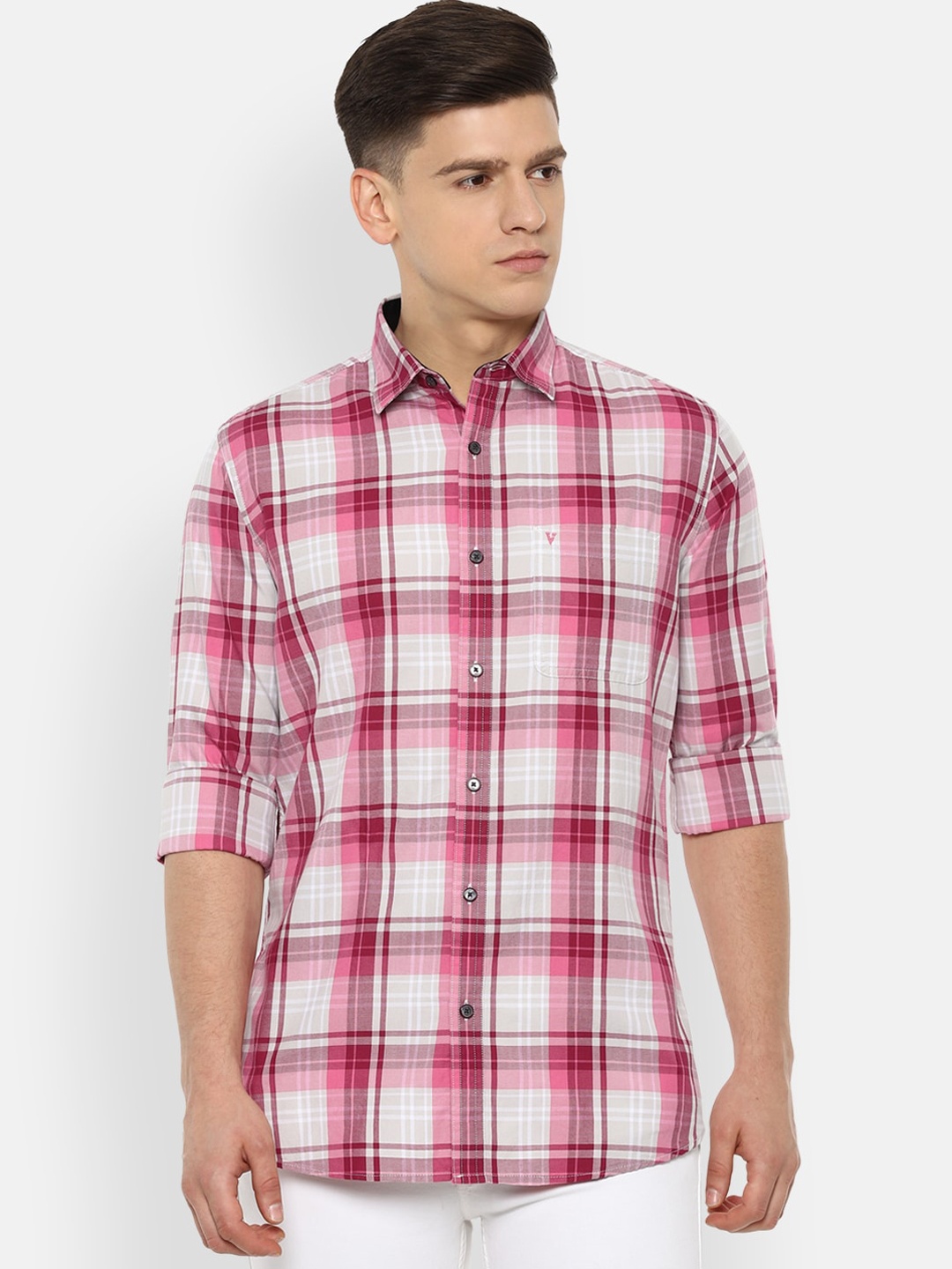 

Van Heusen Sport Men Pink Pure Cotton Slim Fit Checked Casual Shirt