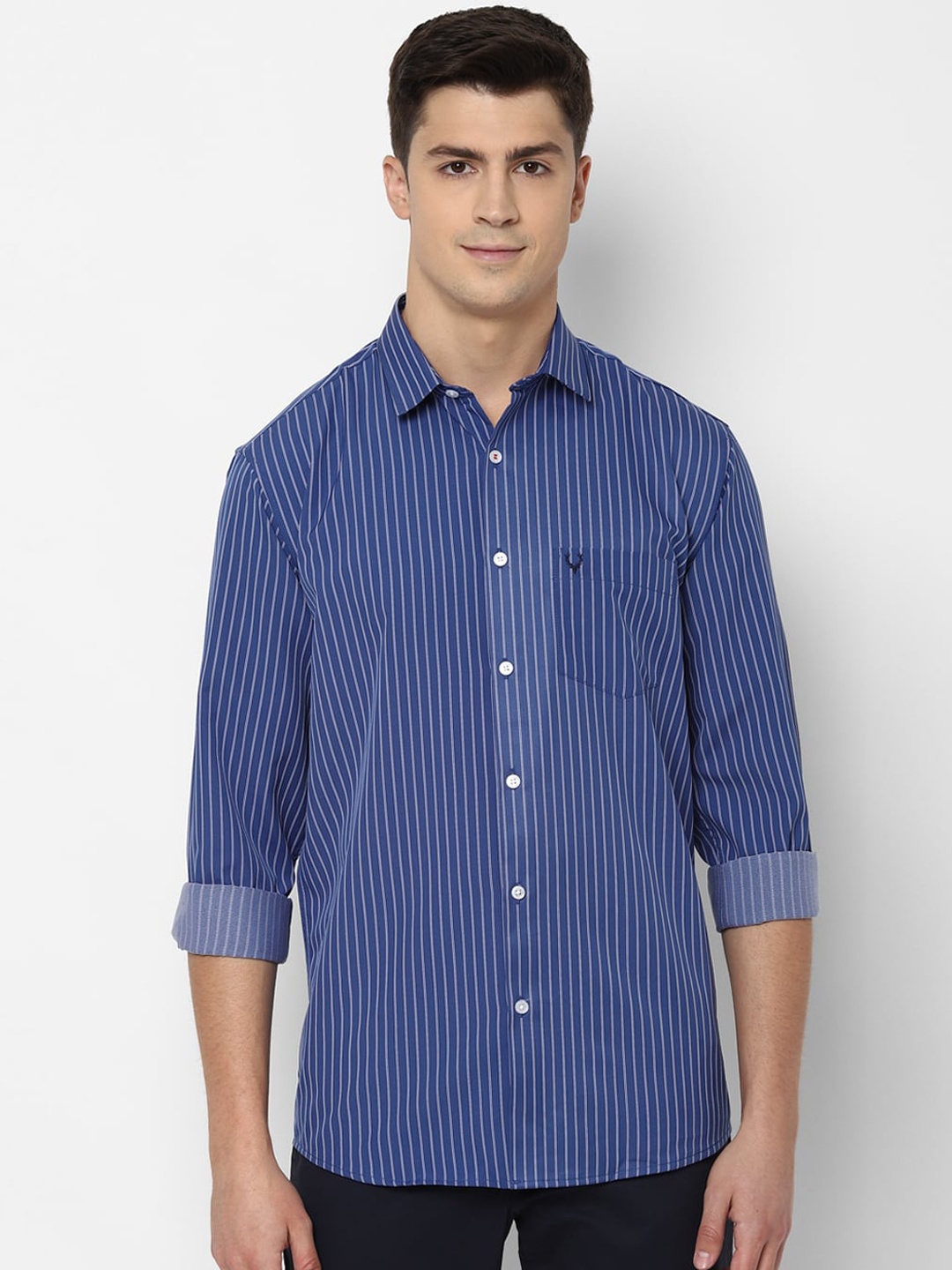 

Allen Solly Men Blue Slim Fit Striped Casual Shirt