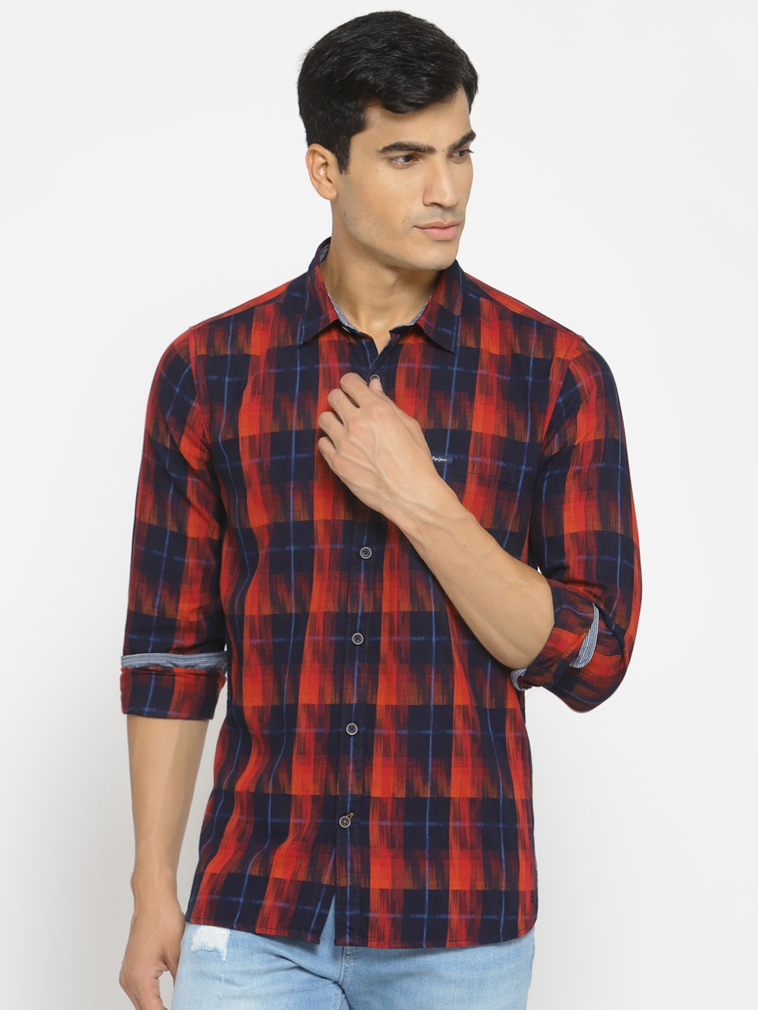 

Pepe Jeans Men Red & Blue Regular Fit Printed Pure Cotton Casual Shirt