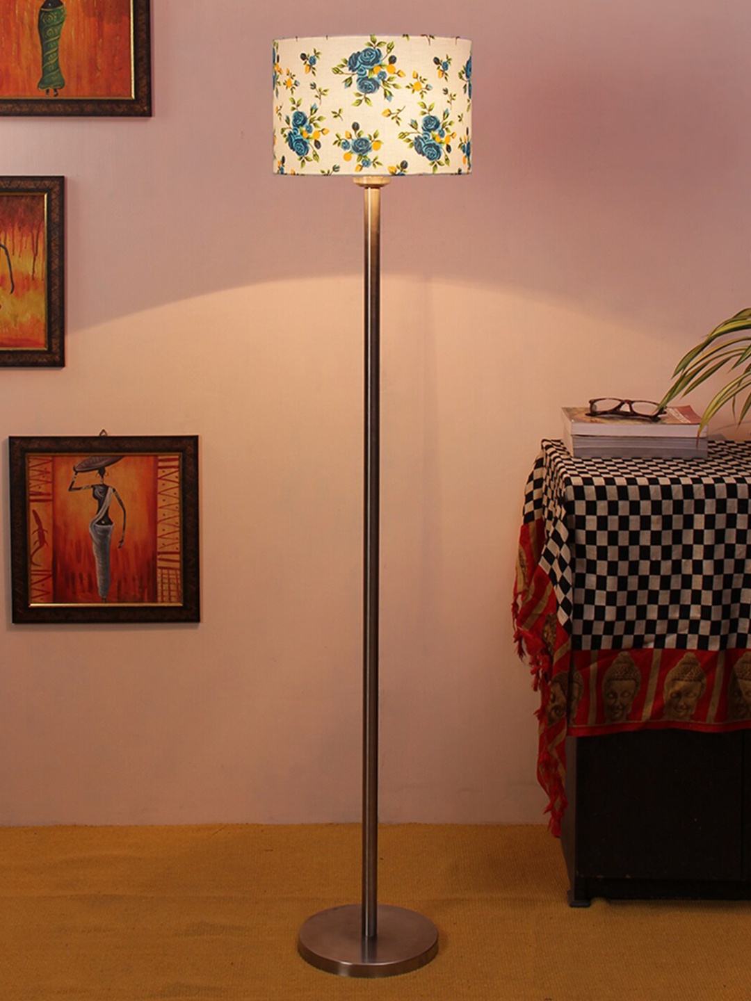 

Devansh White & Blue Printed Traditional Club Lamp with Shade