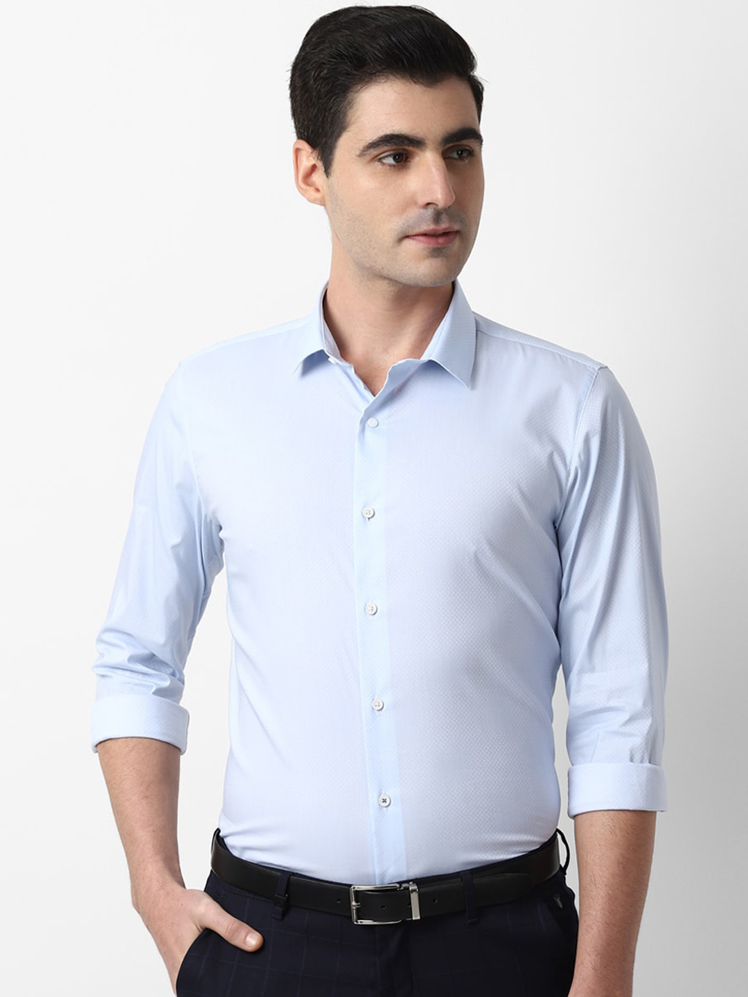 

Louis Philippe Sport Men Blue Slim Fit Solid Casual Shirt