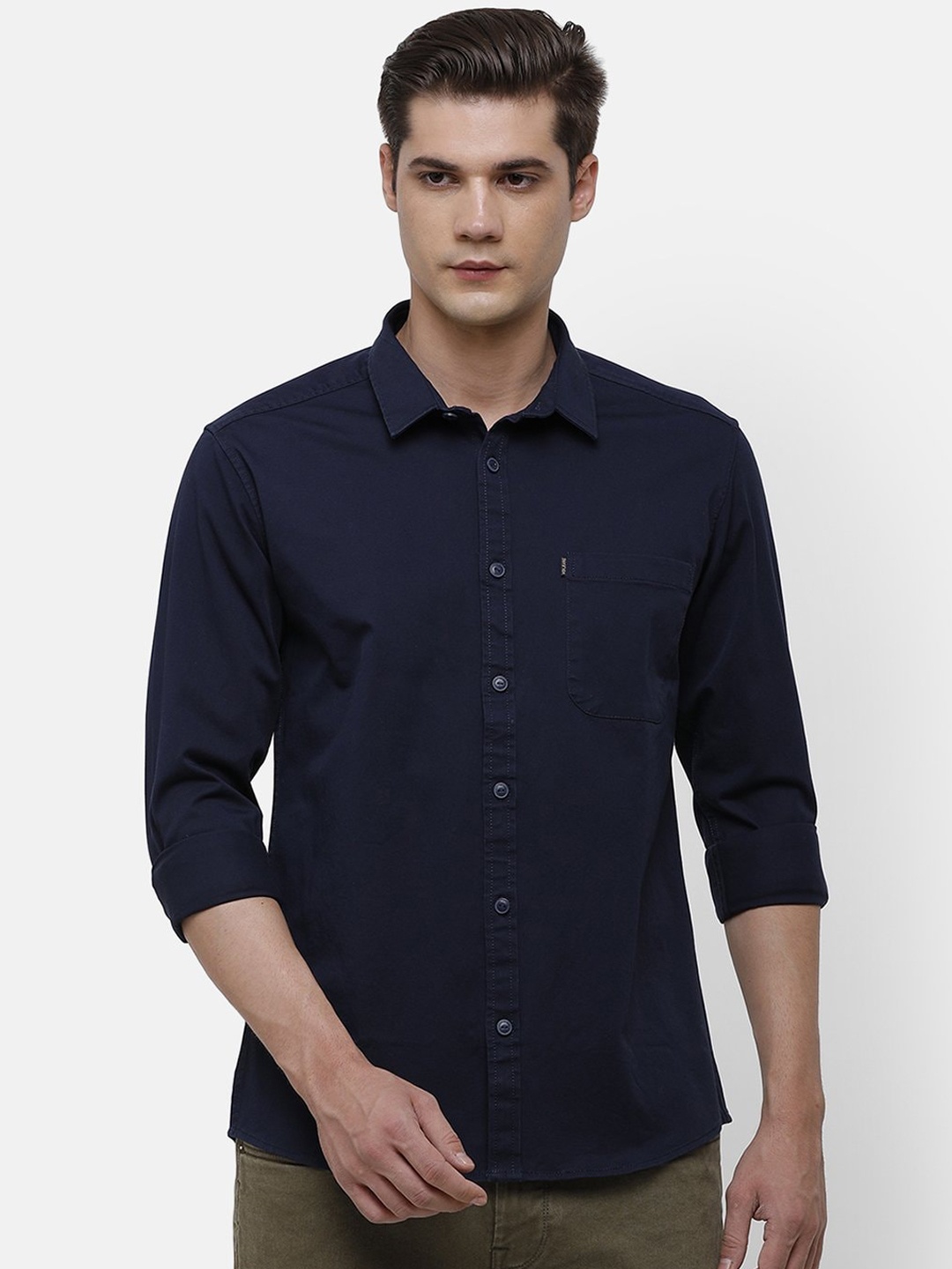 

Voi Jeans Men Navy Blue Slim Fit Solid Casual Cotton Shirt