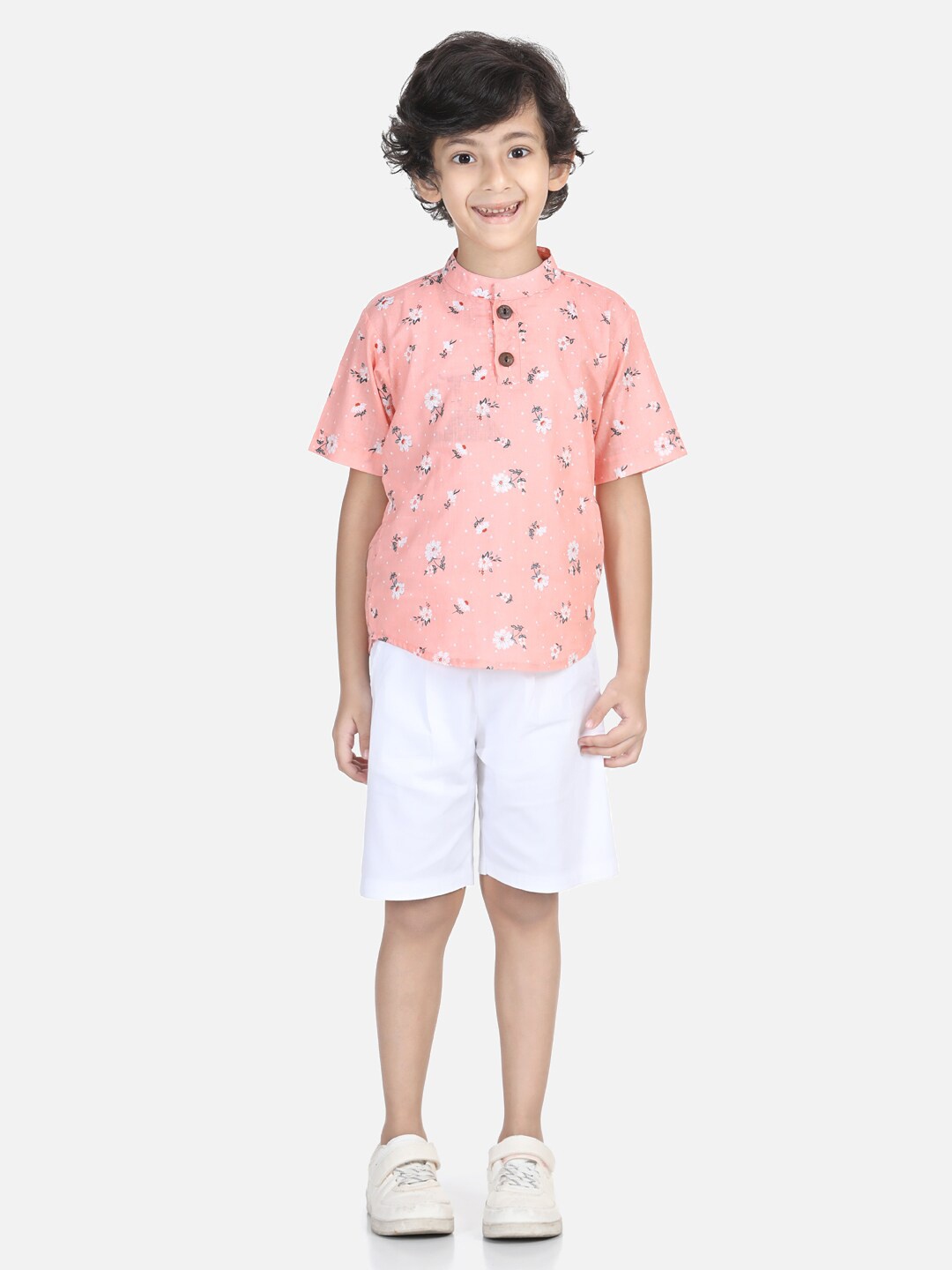 

Cutiekins Boys Peach-Coloured & White Floral Printed T-shirt with Shorts