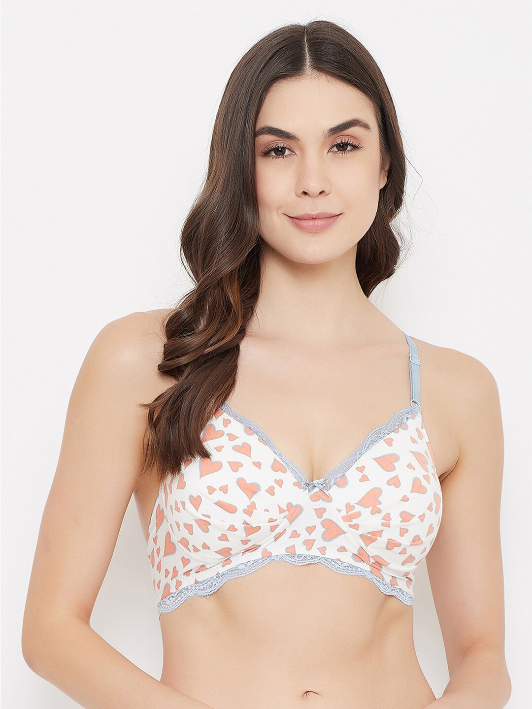 

Clovia White & Peach-Coloured Printed Non-Wired Lightly Padded Everyday Bra BR2219M1832E