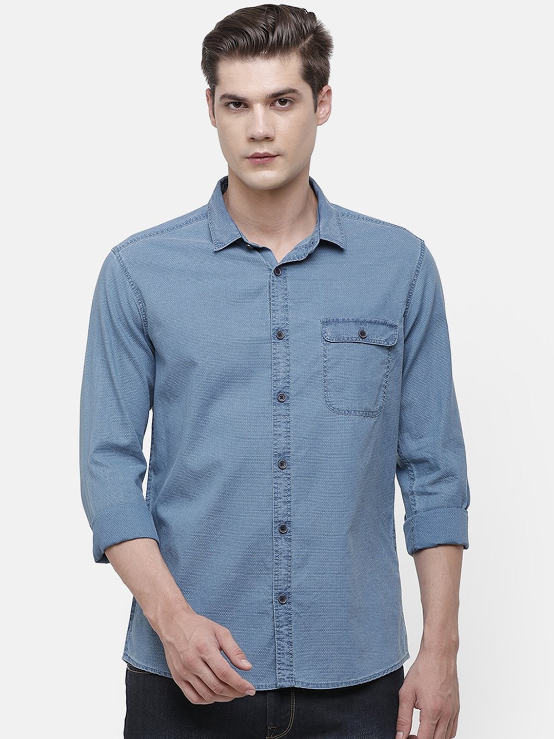 

Voi Jeans Men Blue Slim Fit Solid Cotton Denim Casual Shirt