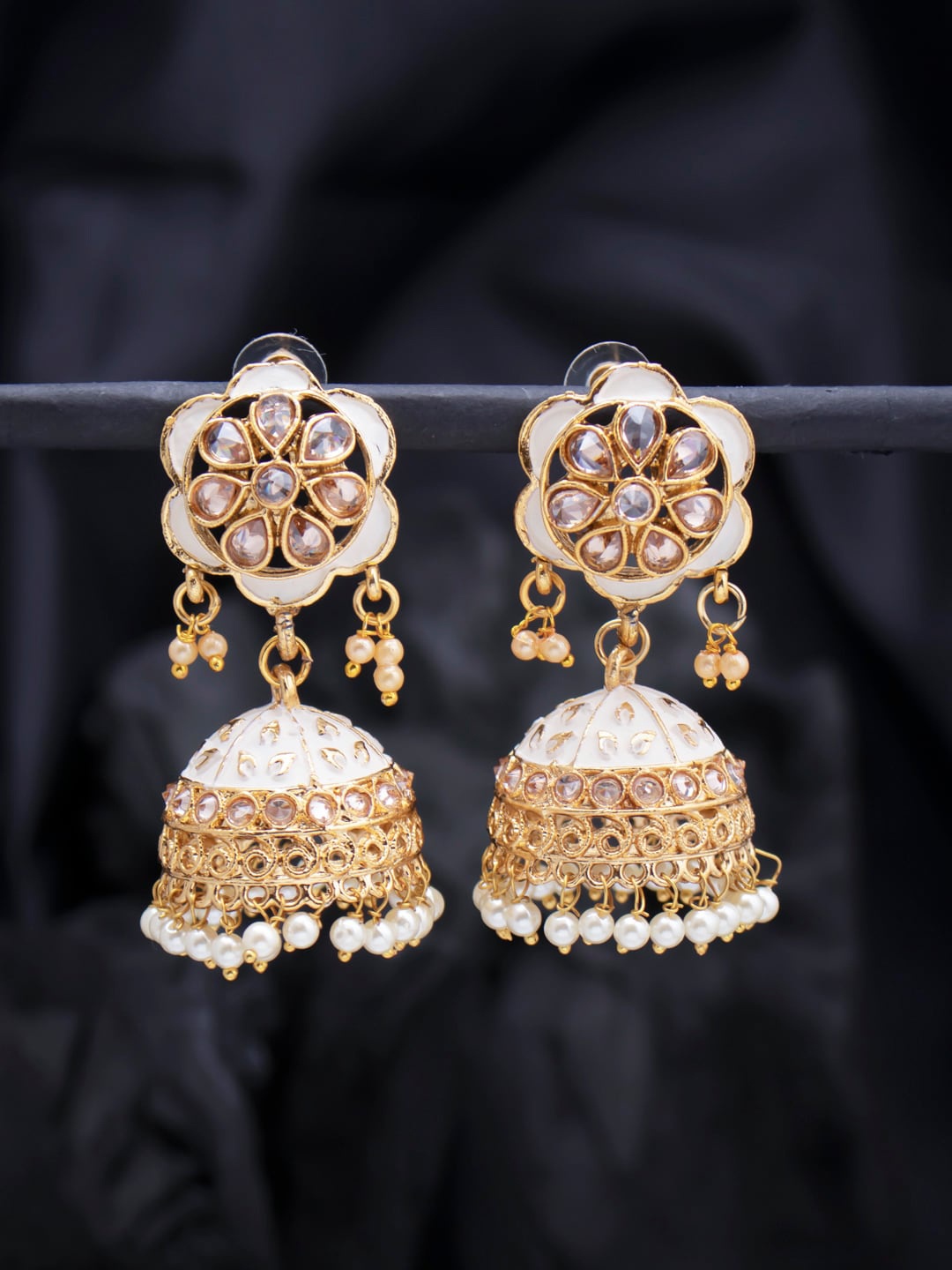

Sukkhi White Contemporary Jhumkas