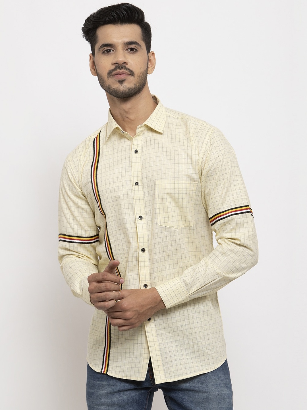 

KLOTTHE Men Cream-Coloured Regular Fit Checked Casual Shirt