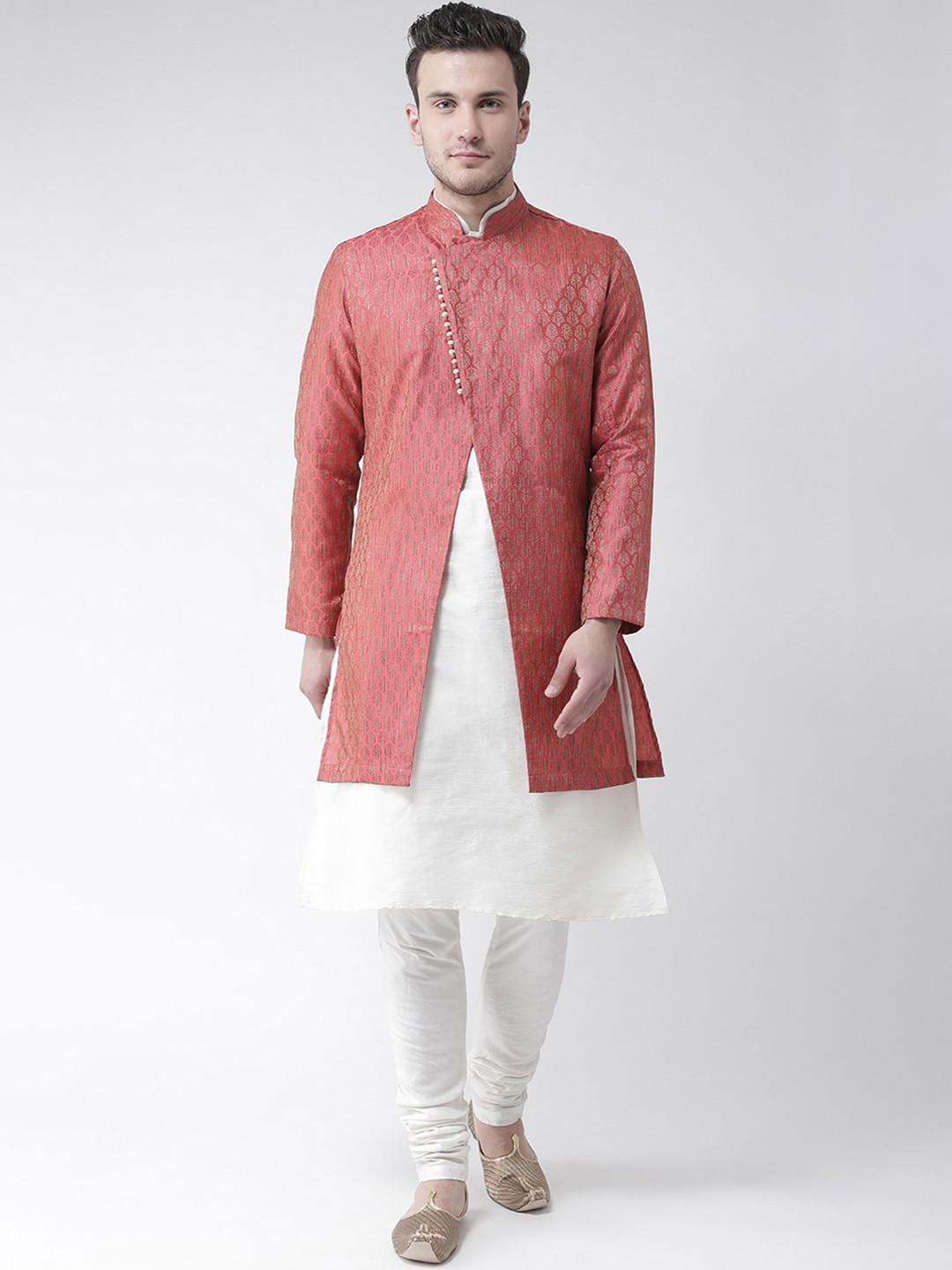 

DEYANN Men Red & White Woven-Design Jacquard & Dupion Silk Sherwani Set