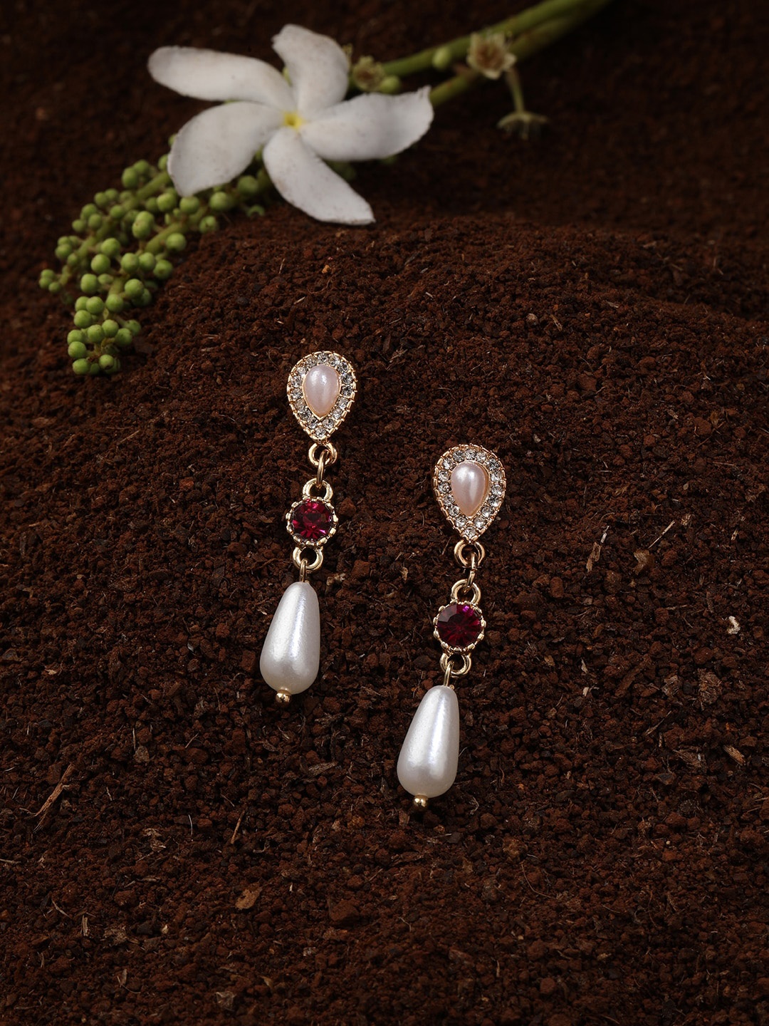 

Accessorize London Pink Contemporary Ethnic Pearl Drop Short Earrings