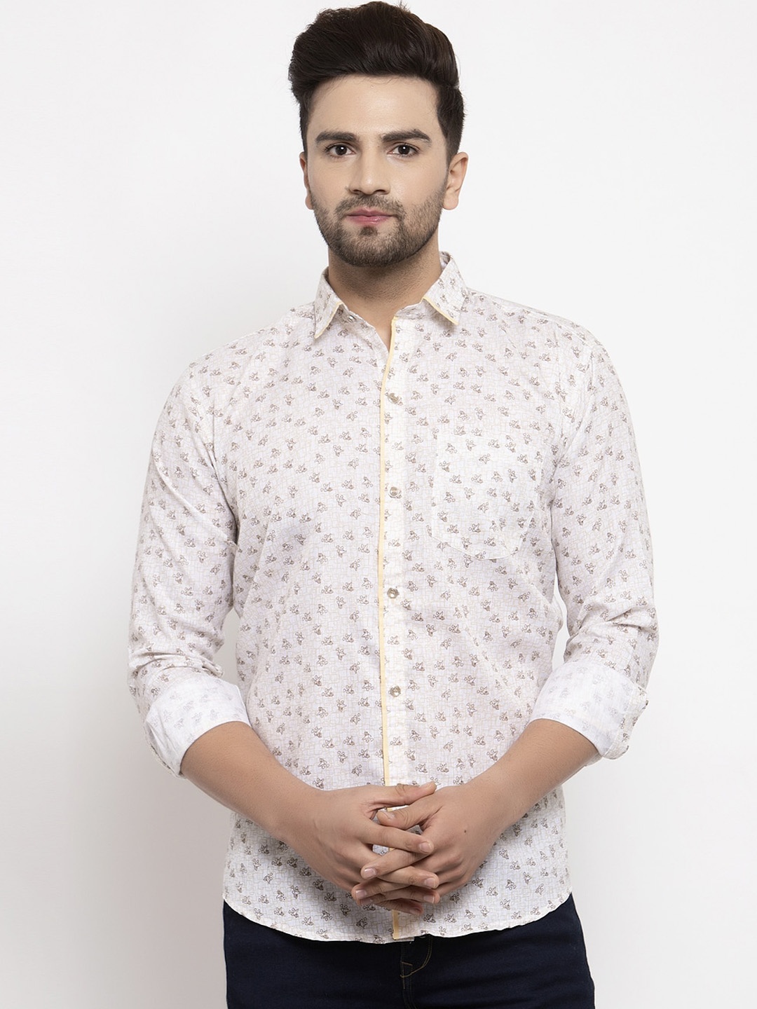 

KLOTTHE Men Off-White & Beige Regular Fit Printed Casual Shirt