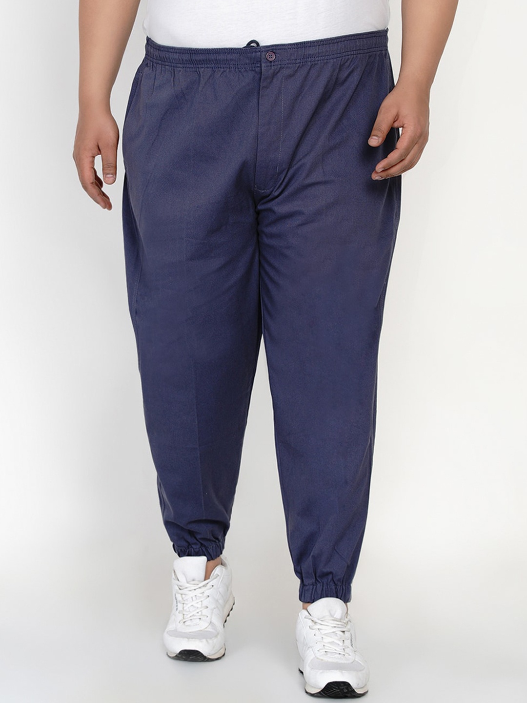 Santonio Men Plus Size Blue Regular Fit Solid Pure Cotton Chambray Joggers