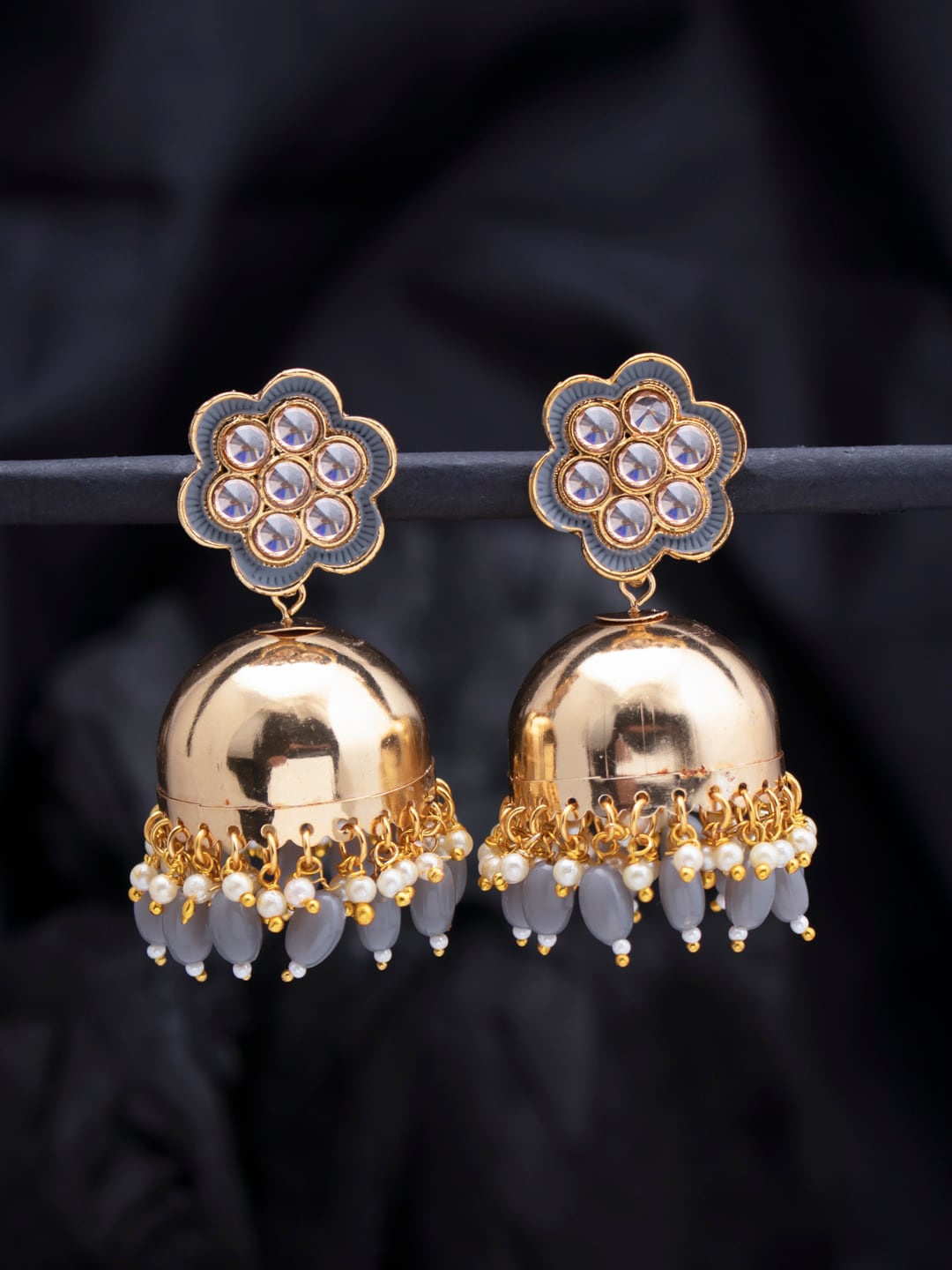 

Sukkhi Grey Contemporary Jhumkas