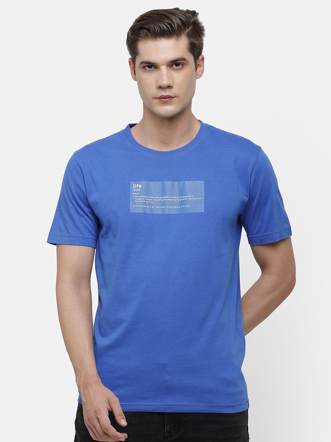 

Voi Jeans Men Blue Printed Round Neck Pure Cotton T-shirt