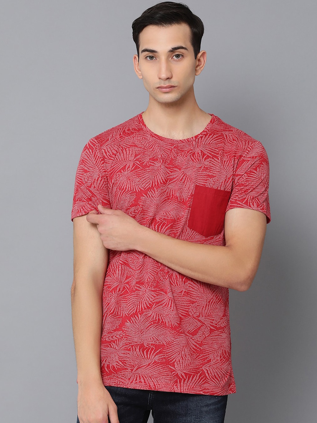 

LINDBERGH Men Red Printed Round Neck Pure Cotton T-shirt