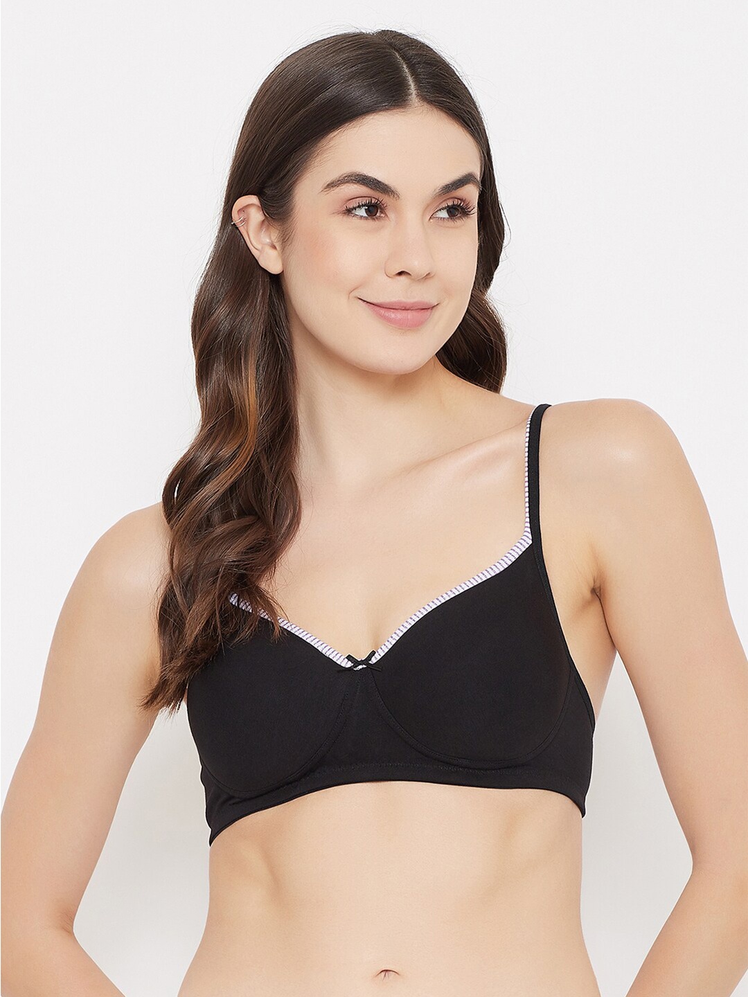 

Clovia Black Solid Non-Wired Lightly Padded T-shirt Bra BR1049N1332B