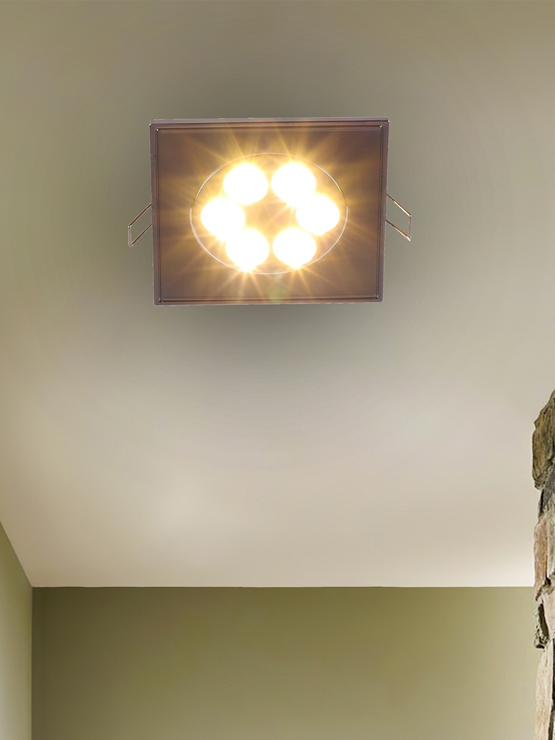 

MFD HOME FURNISHING Gold-Toned Self Design Quirky Flush Mount