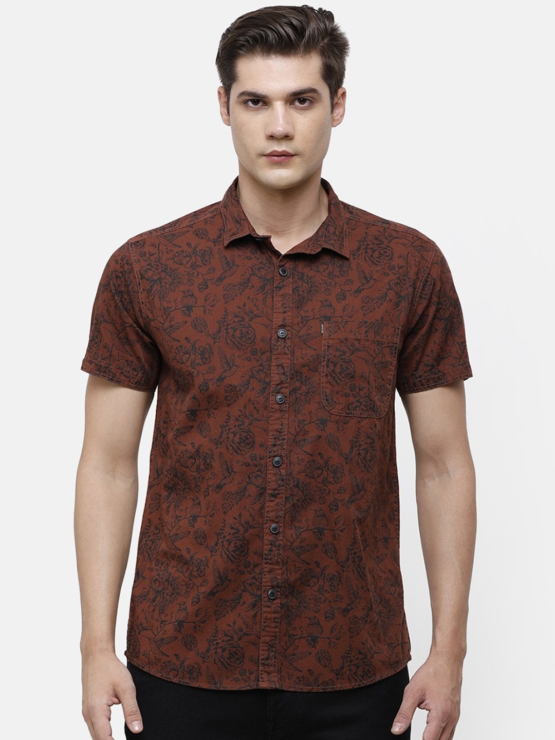 

Voi Jeans Men Brown Slim Fit Printed Casual Shirt