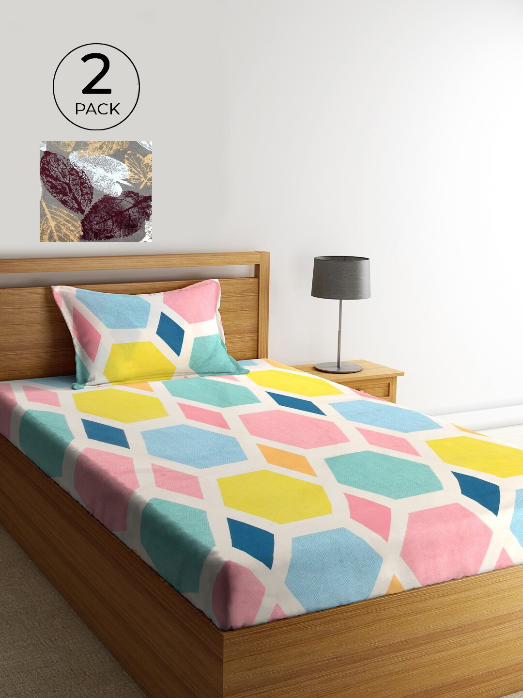 

KLOTTHE Multi Geometric Cotton 2 Single Bedsheet with 2 Pillow Covers, White